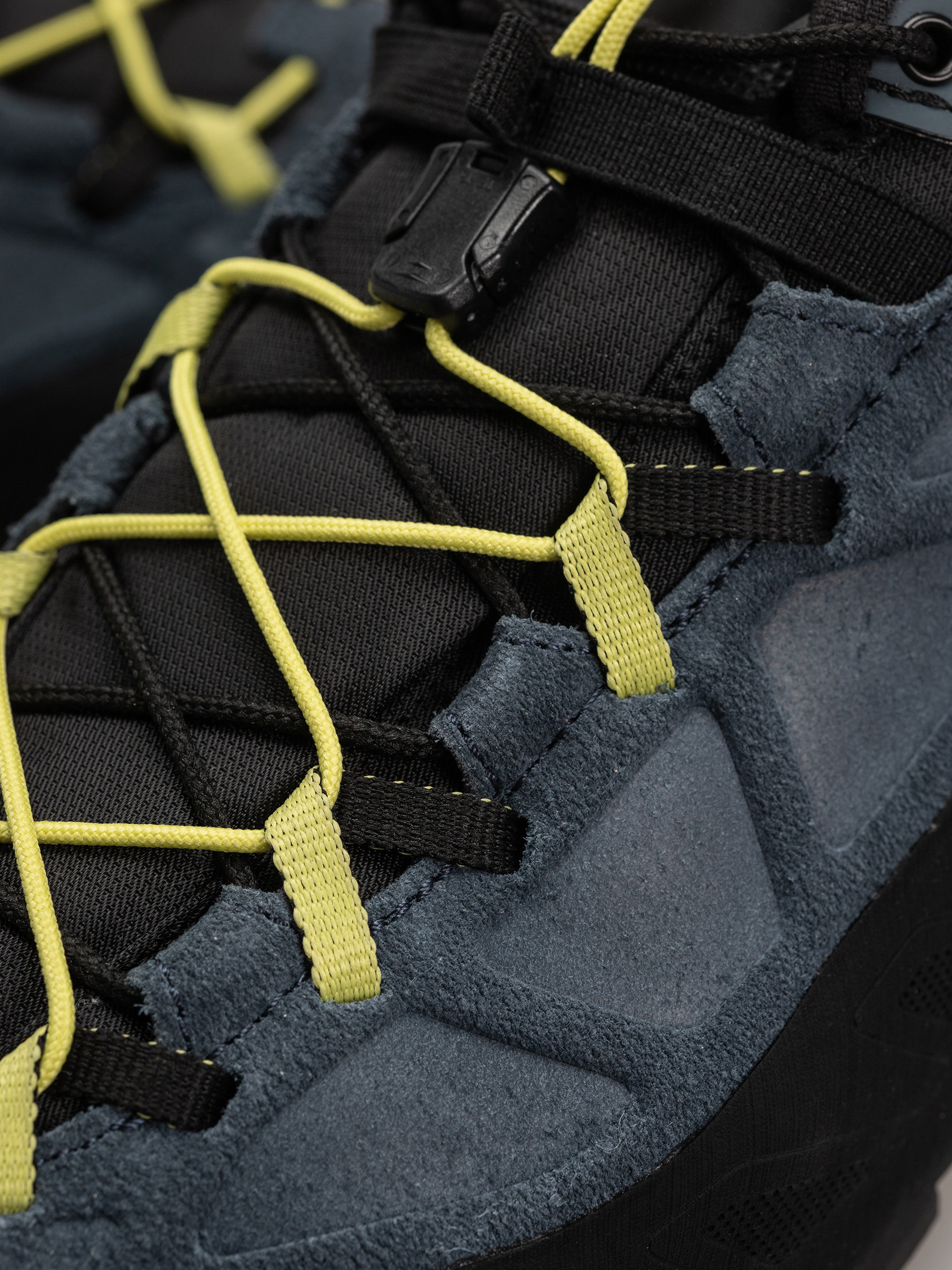 Pantofi AKU Rock DFS II GTX (anthracite/lime)