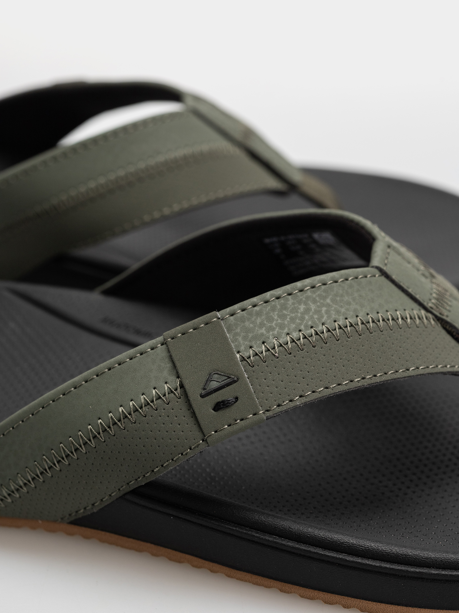 papuci de plajă Reef Cushion Phantom 2.0 (olive/gum)