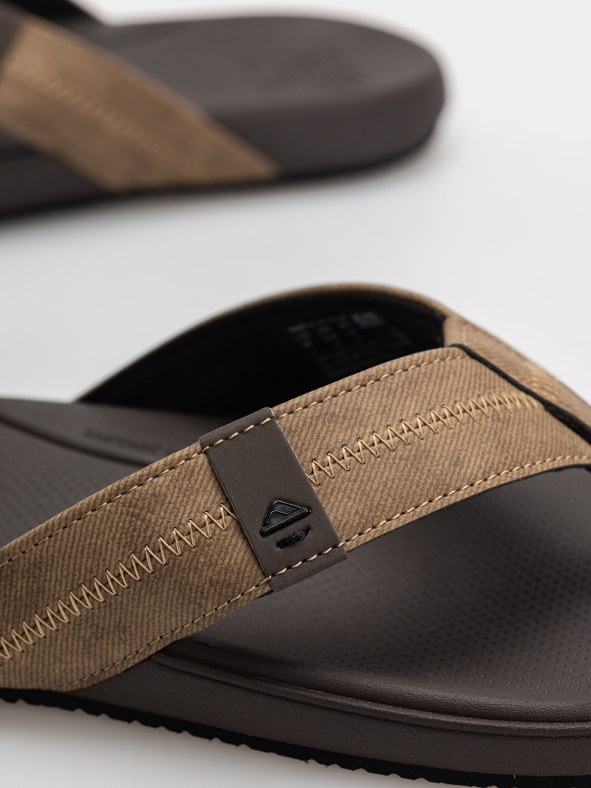 papuci de plajă Reef Cushion Phantom 2.0 (brown/tan)