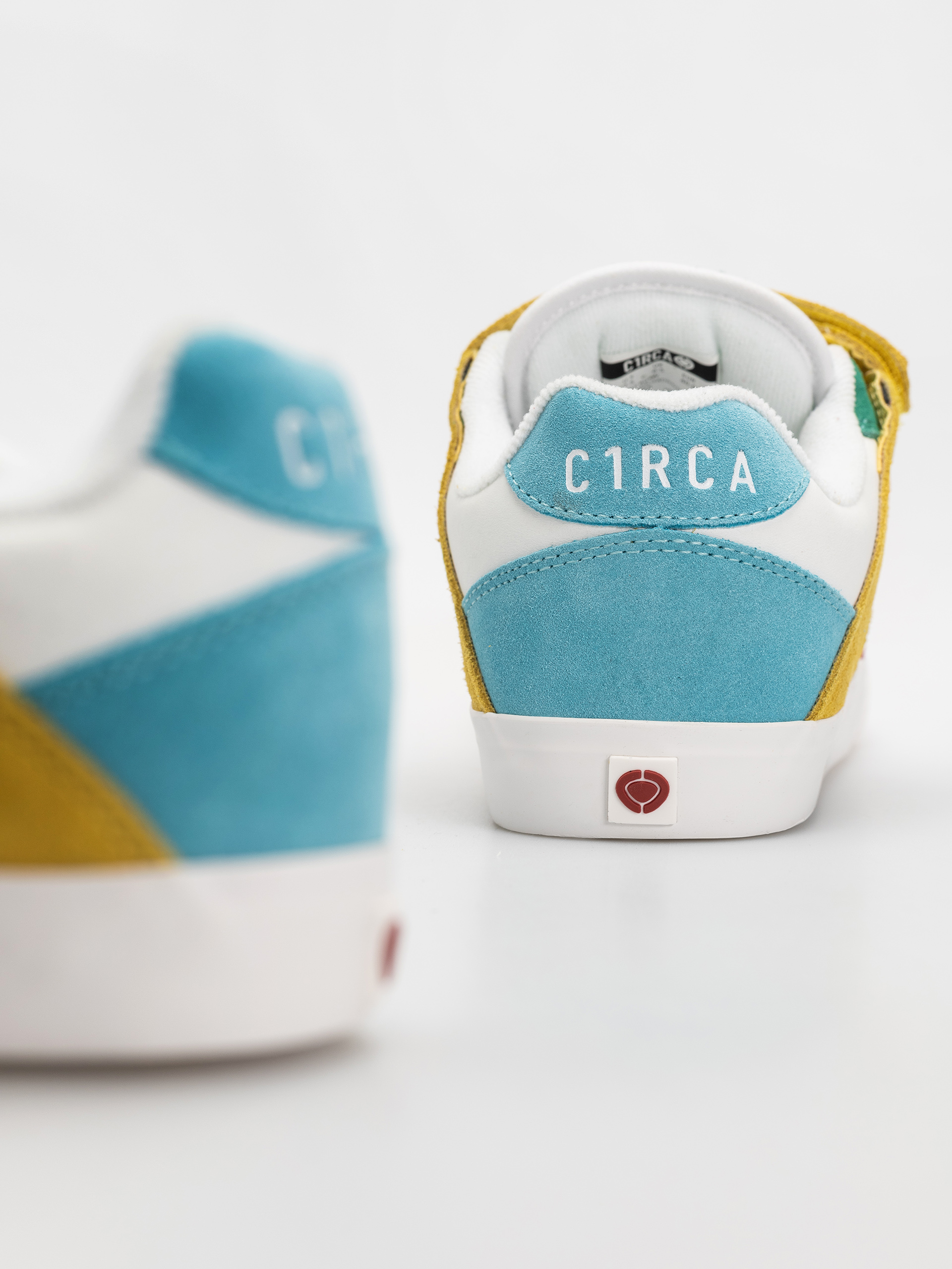 Pantofi Circa 205 Vulc (red/green/yellow/white)