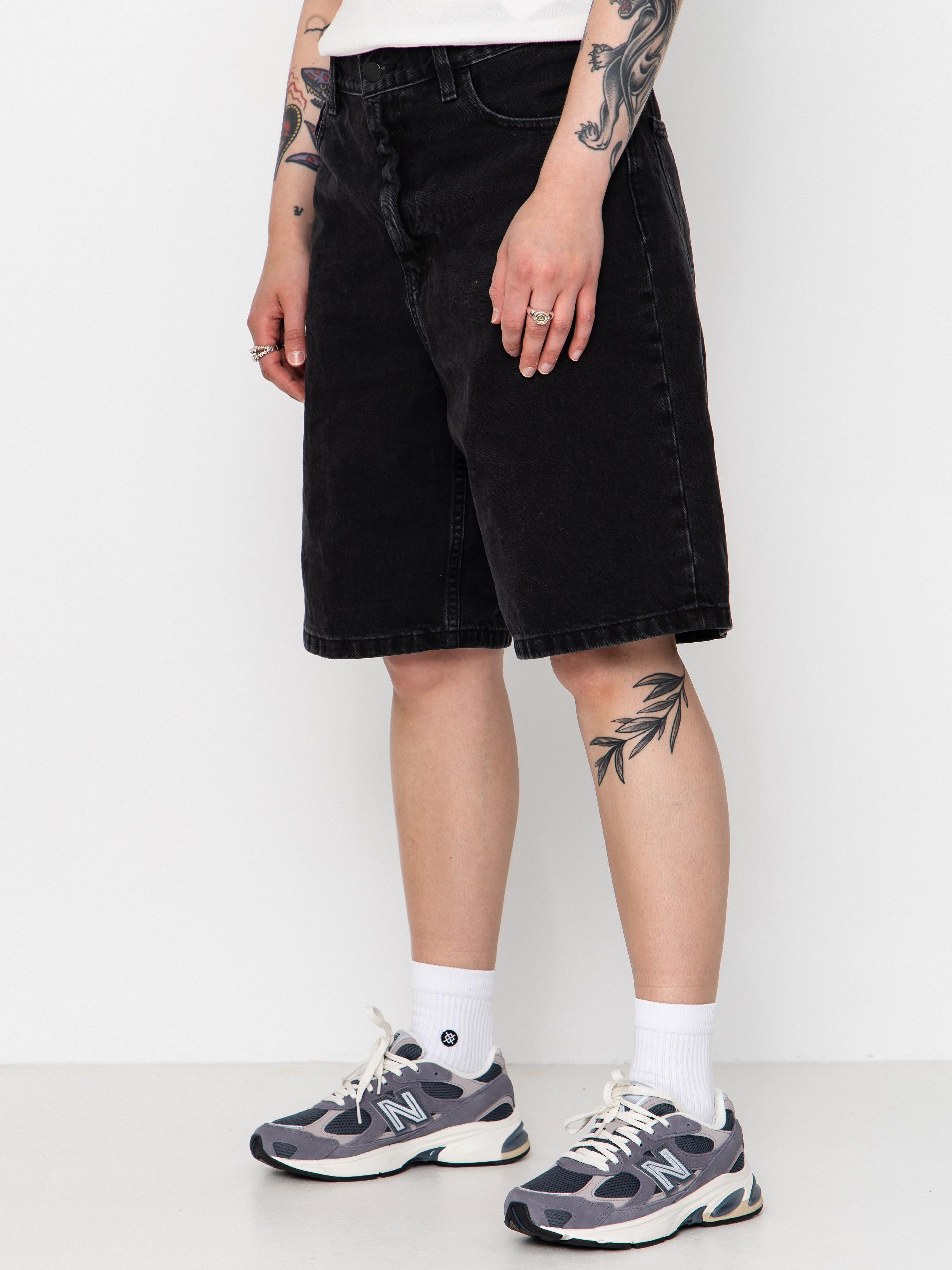 Pantaloni scurți Carhartt WIP Brandon Wmn (black stone washed)