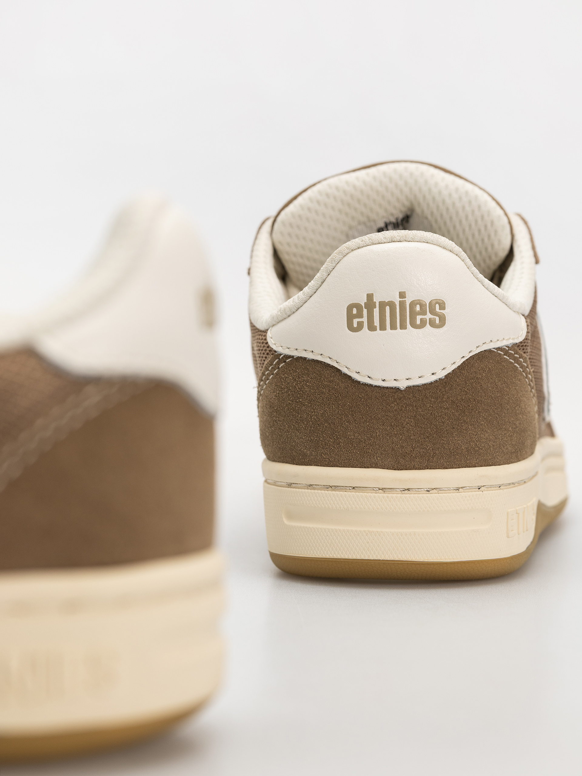 Pantofi Etnies Locut (brown)