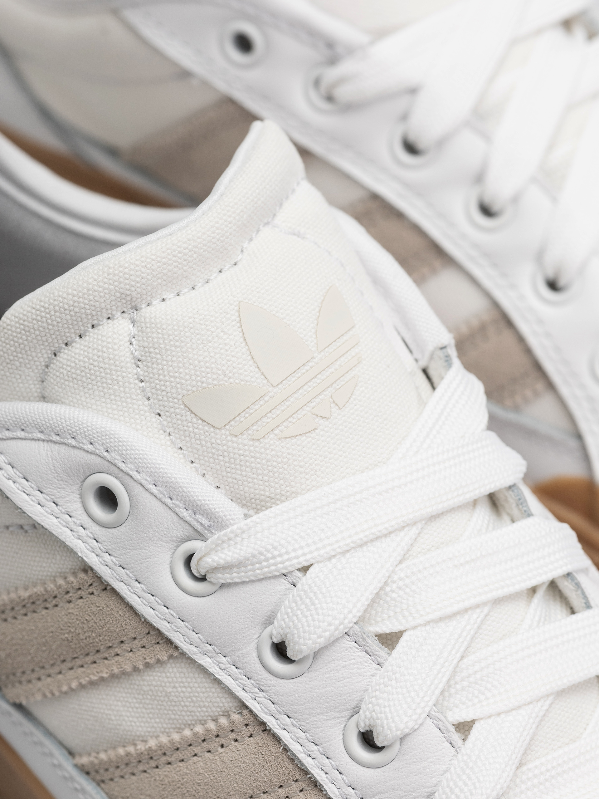 Pantofi adidas Court Tns Premiere (ftwwht/crywht/gum4)