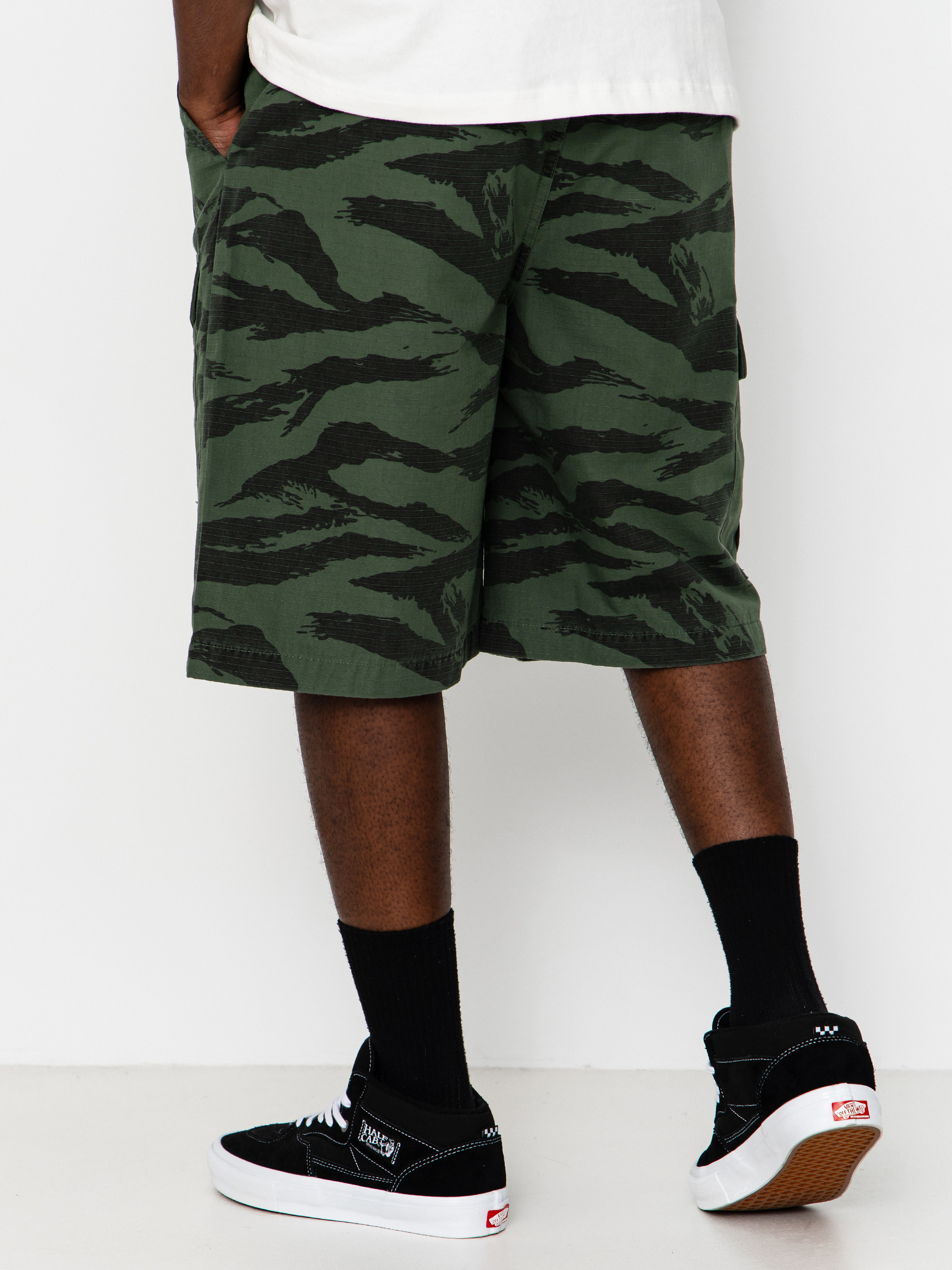 Pantaloni scurți RipNDip Camo (military green)