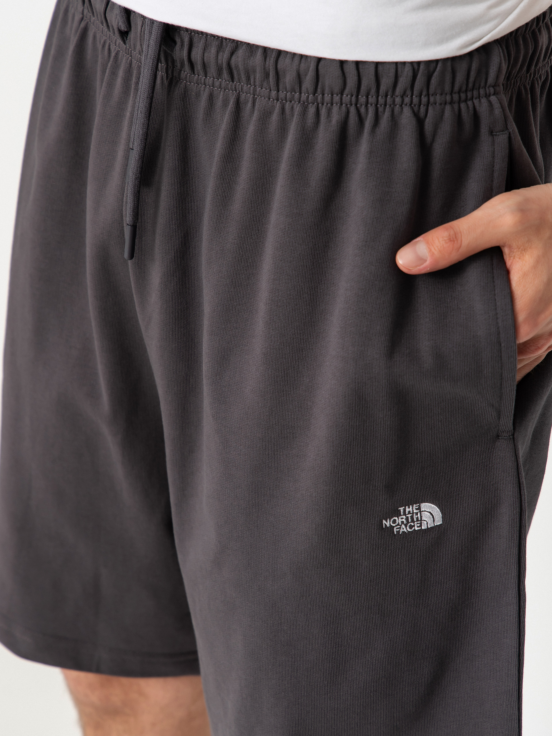 Pantaloni scurți The North Face Essential Light Relaxed (anthracite grey)