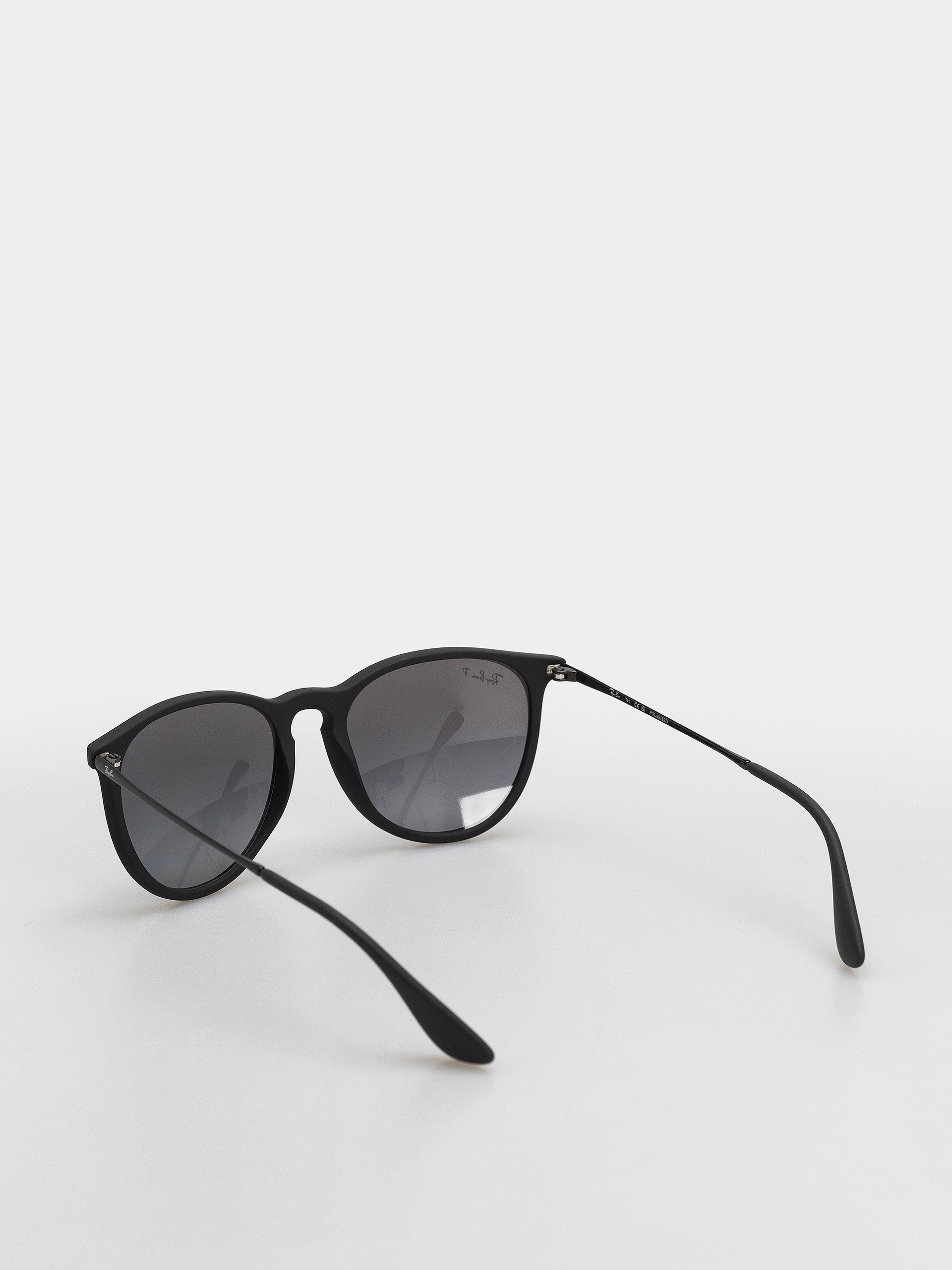 Ochelari de soare Ray-Ban Erika (matowy guma czarny/polaryzacyjne szary)