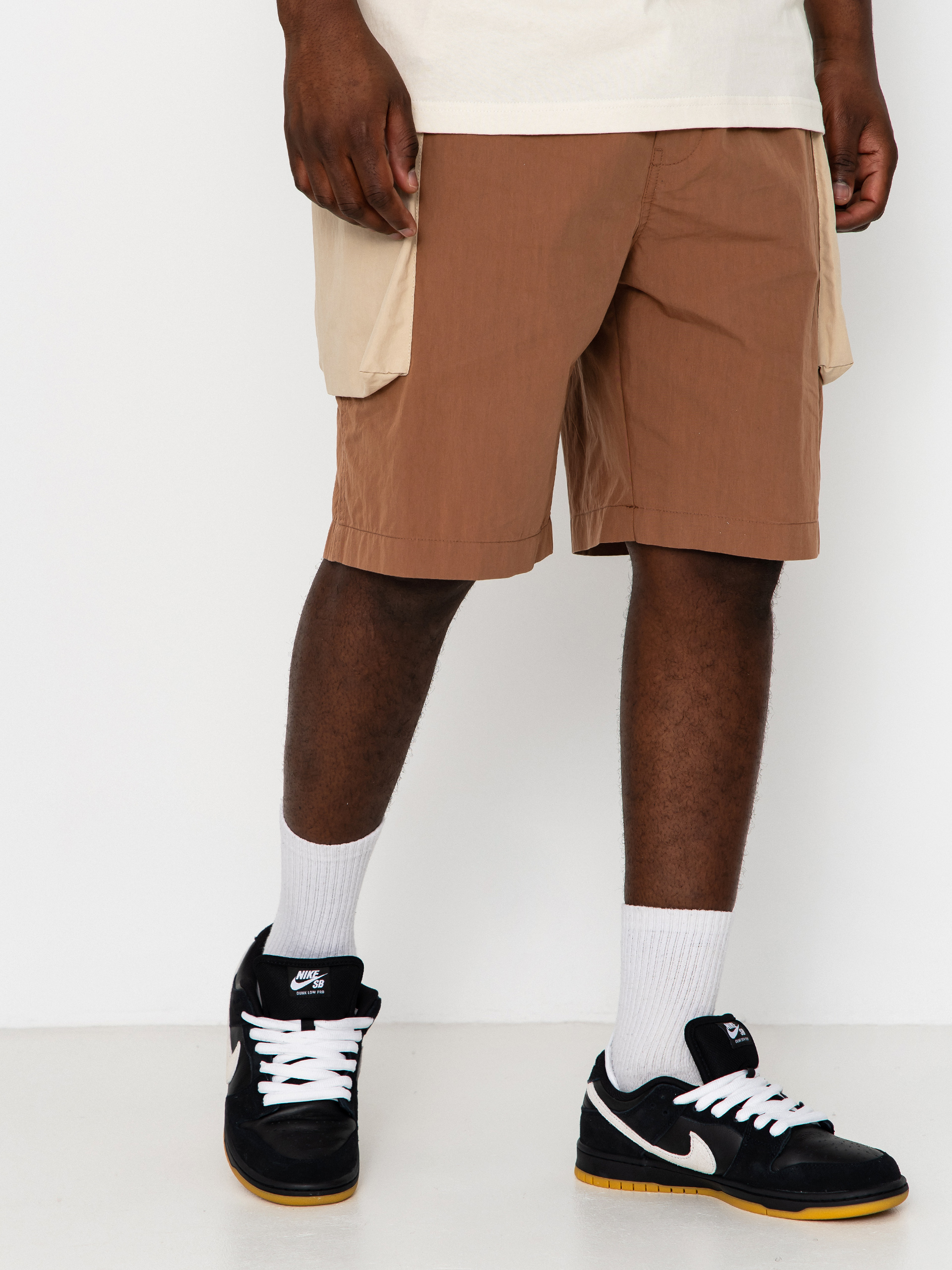 Pantaloni scurți Deus Ex Machina Duck Dive (camel brown)