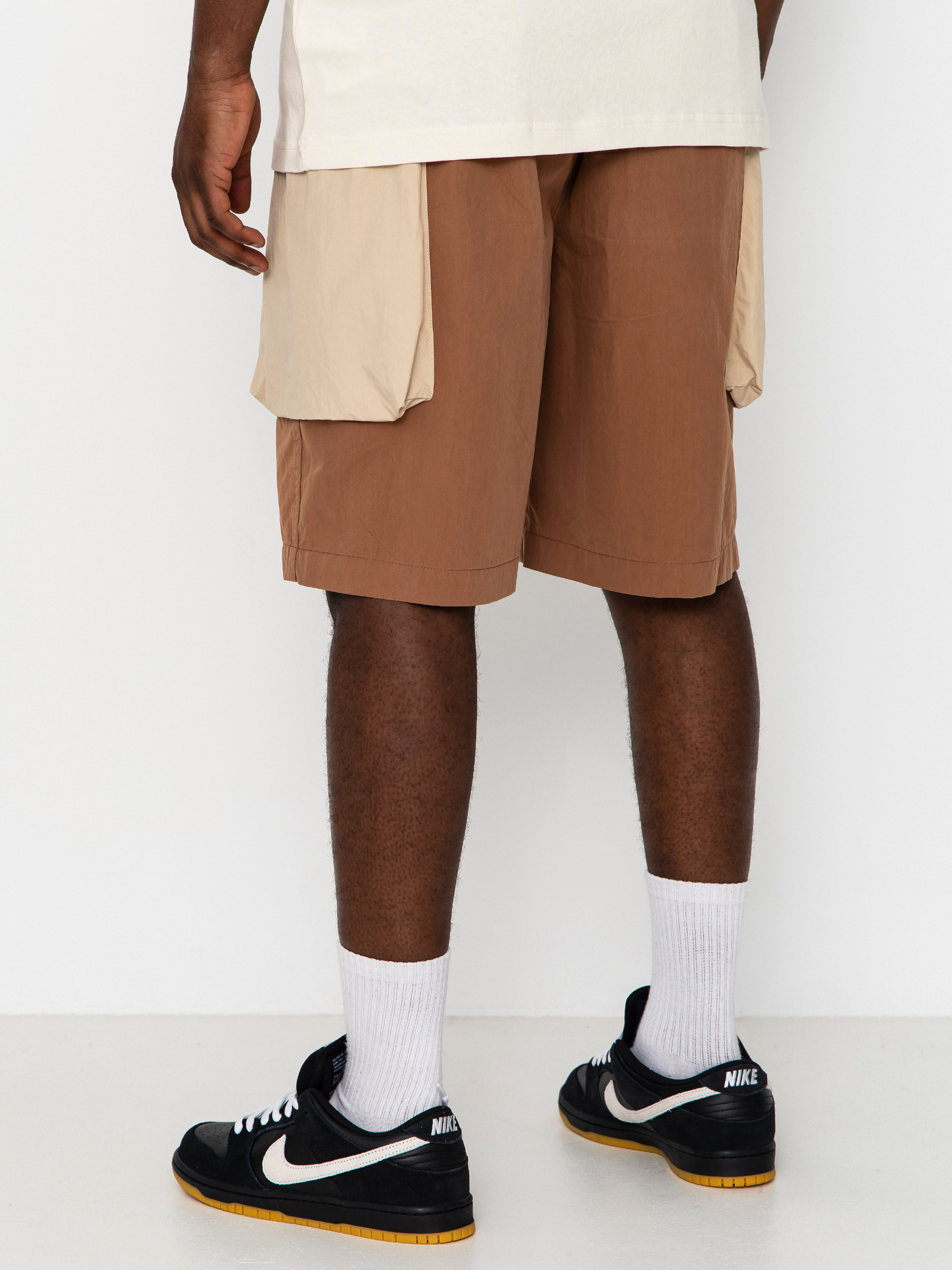 Pantaloni scurți Deus Ex Machina Duck Dive (camel brown)