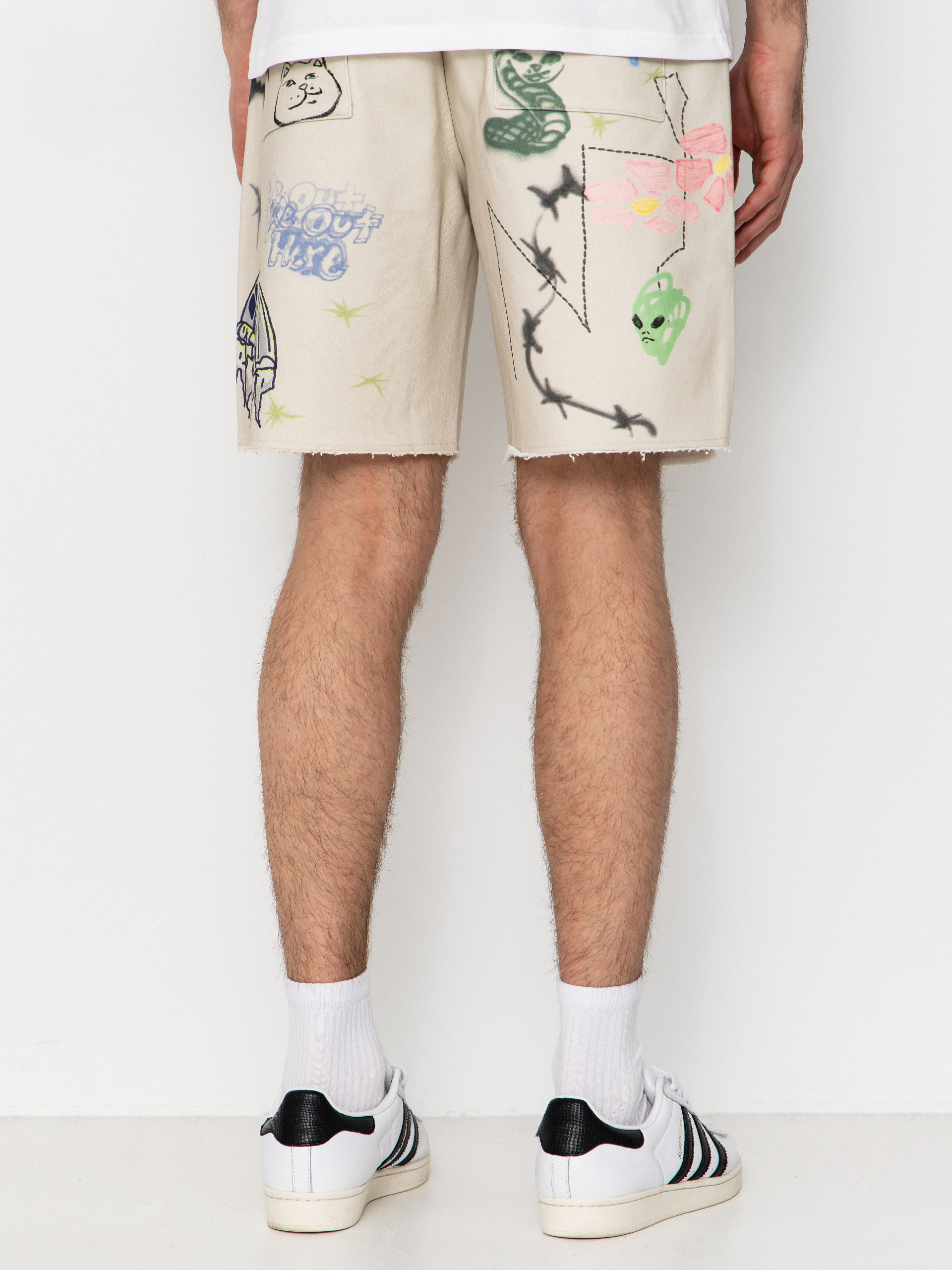 Pantaloni scurți RipNDip Goosebumps Raw Edge (bone)