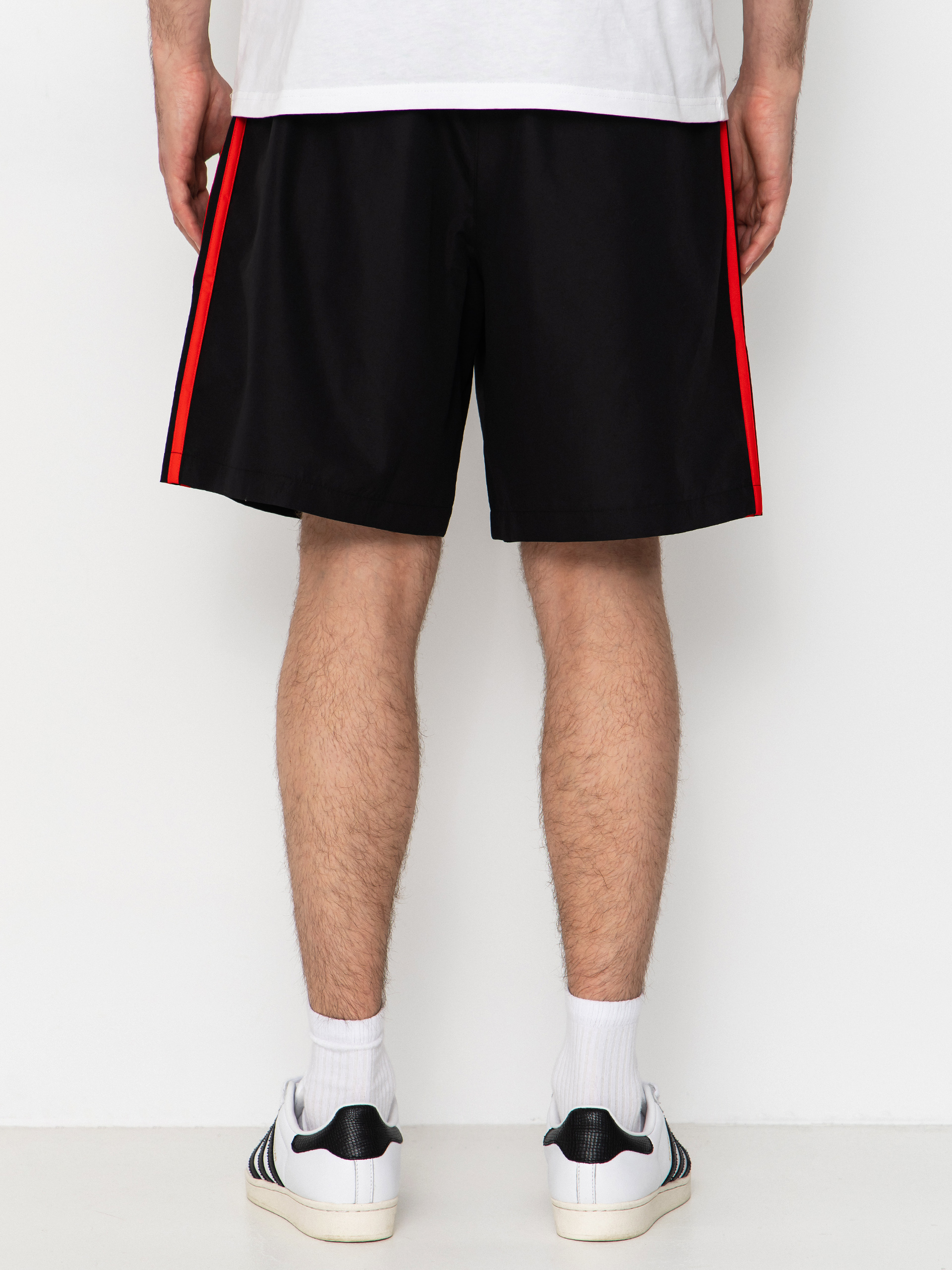 Pantaloni scurți adidas Skt Wtr (black/white/red)
