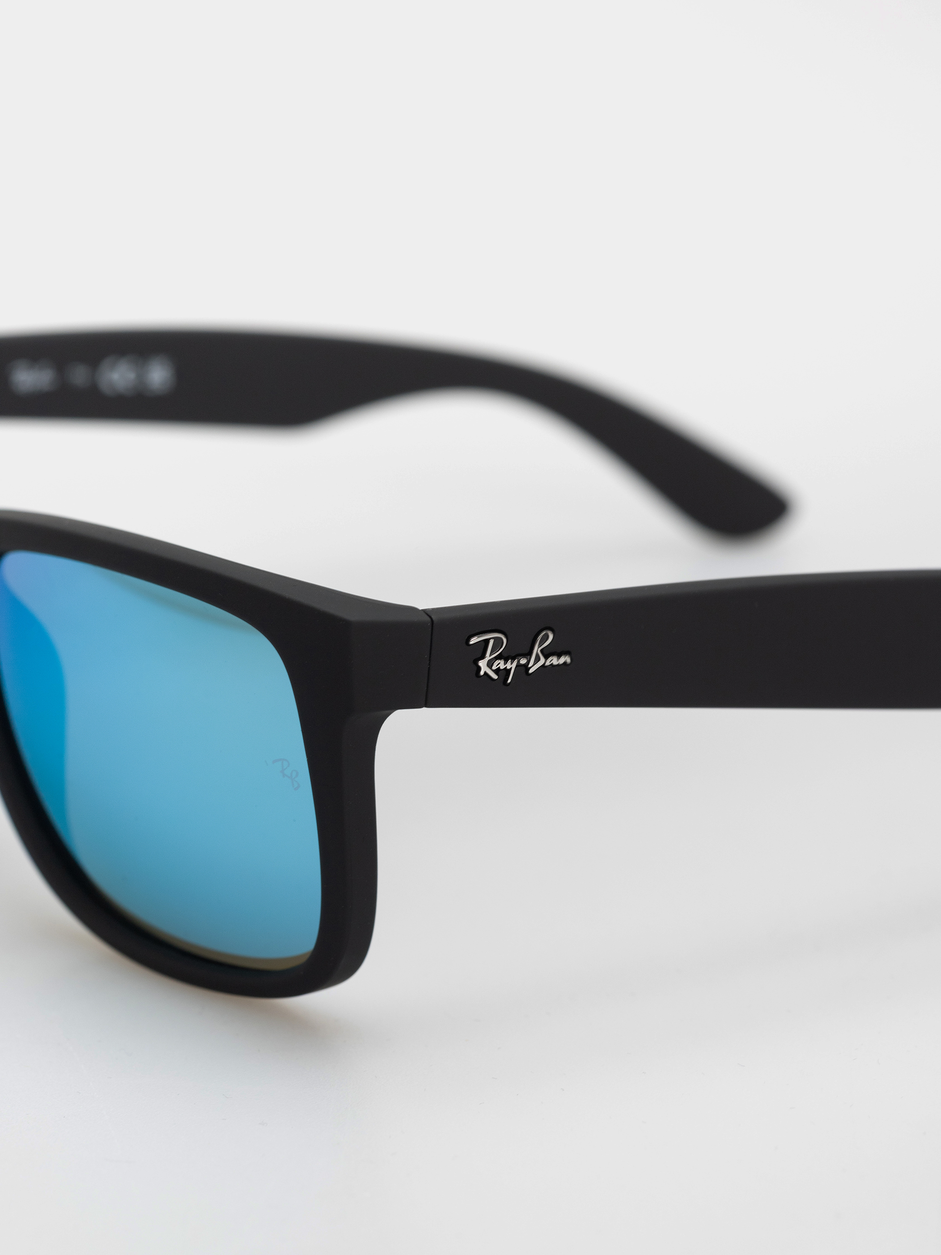 Ochelari de soare Ray-Ban Justin (matowy guma czarny/lustrzany niebieski)