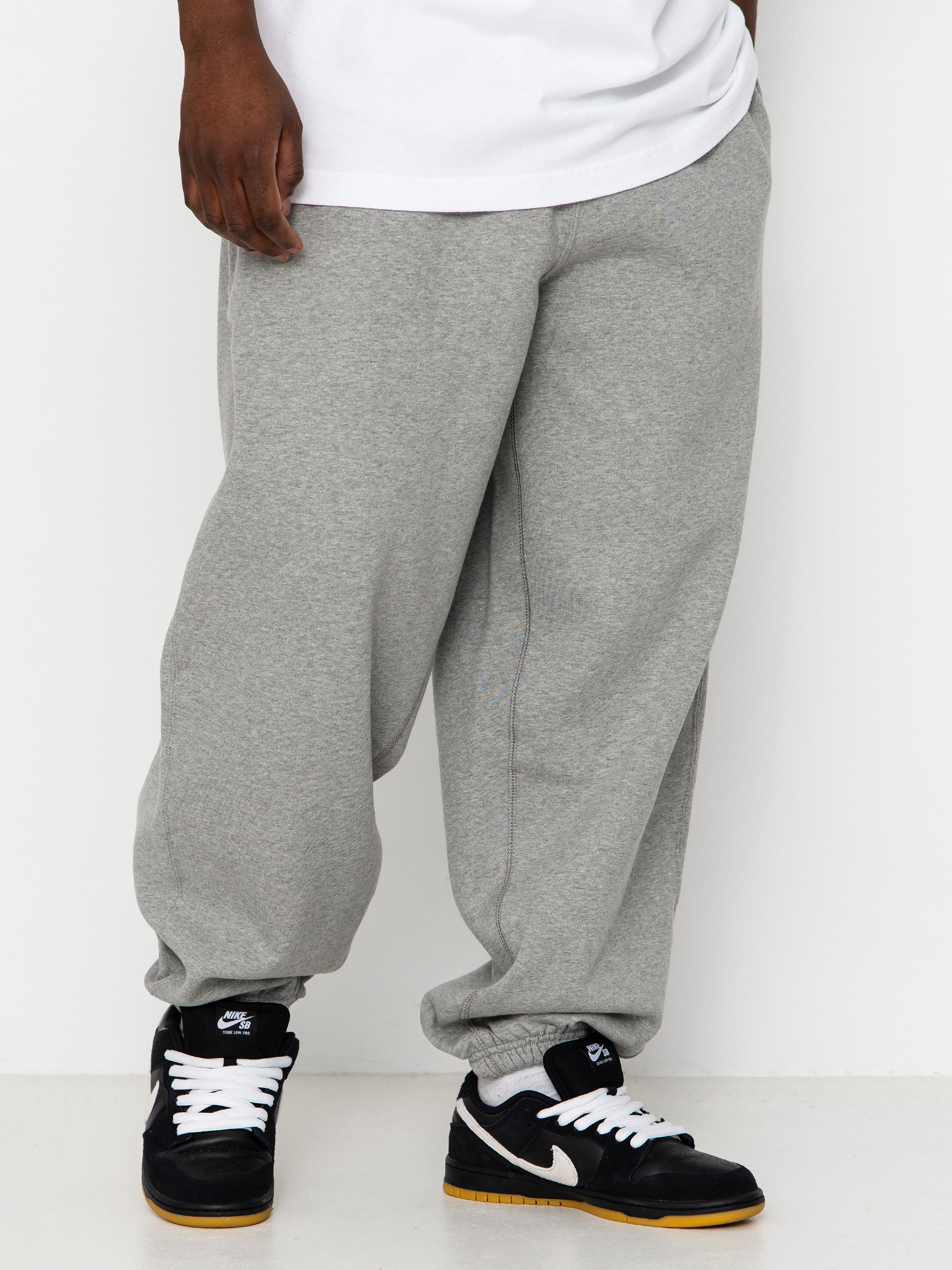 Pantaloni Nike SB Solo Swoosh (dk grey heather/lt smoke grey/white)