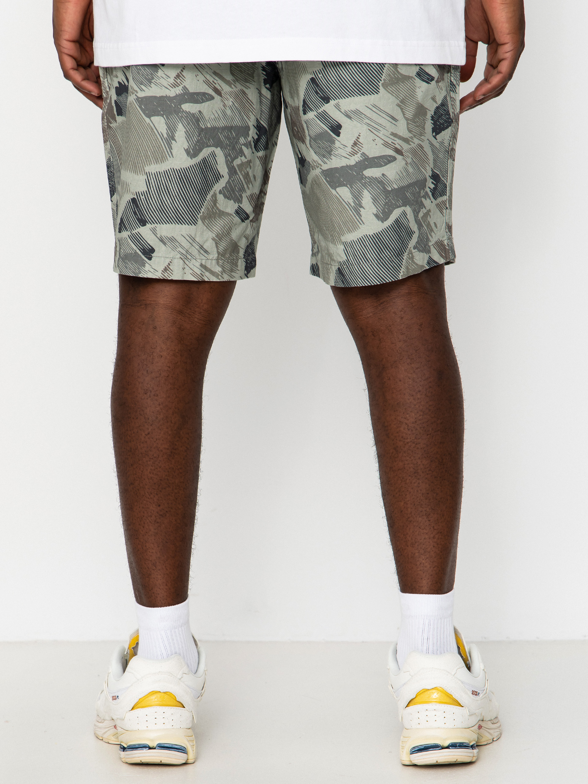 Pantaloni scurți Santa Cruz Clyde (woodcut camo)