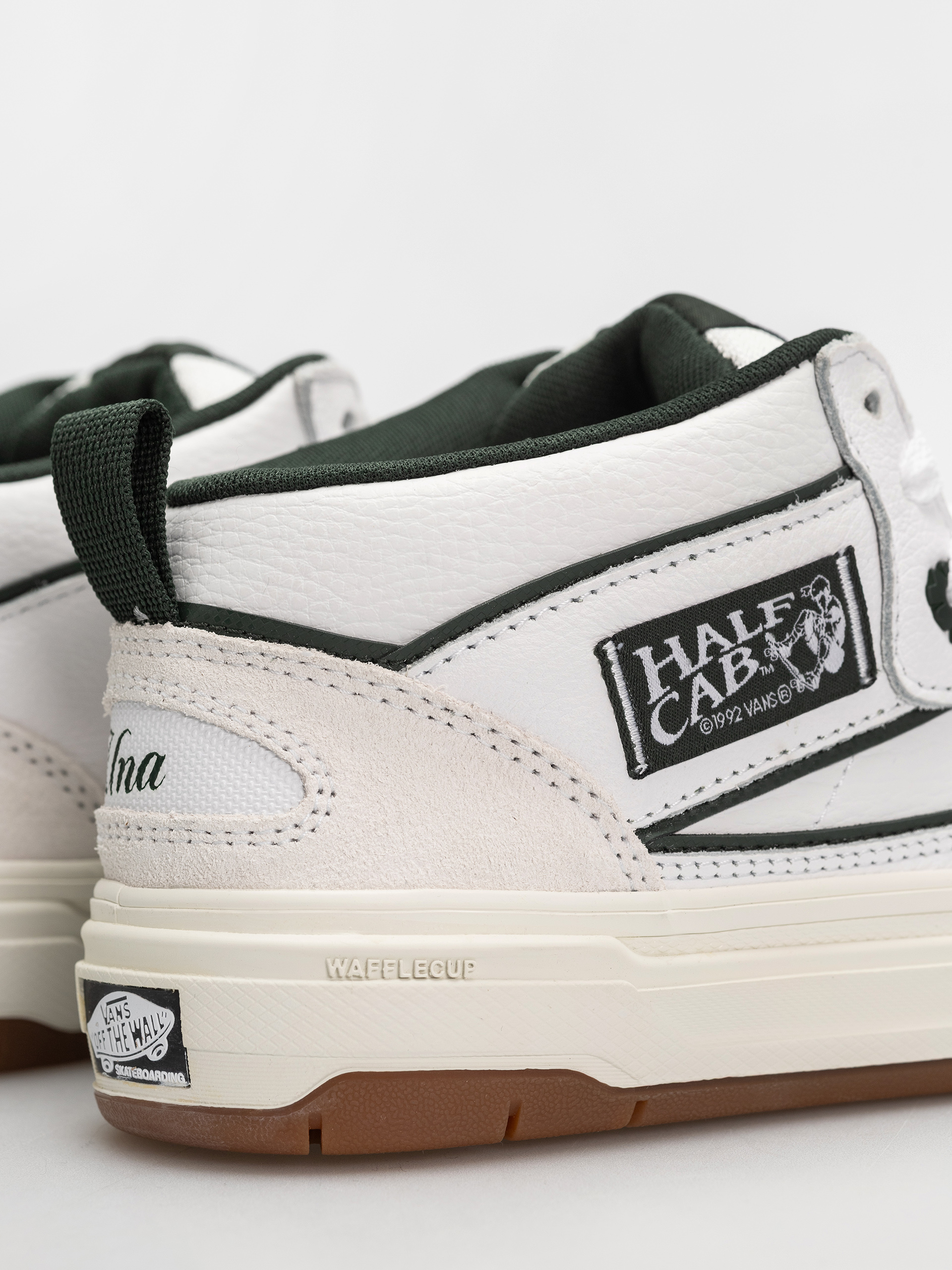 Pantofi Vans Skate Half Cab Wafflecup (white/gum)