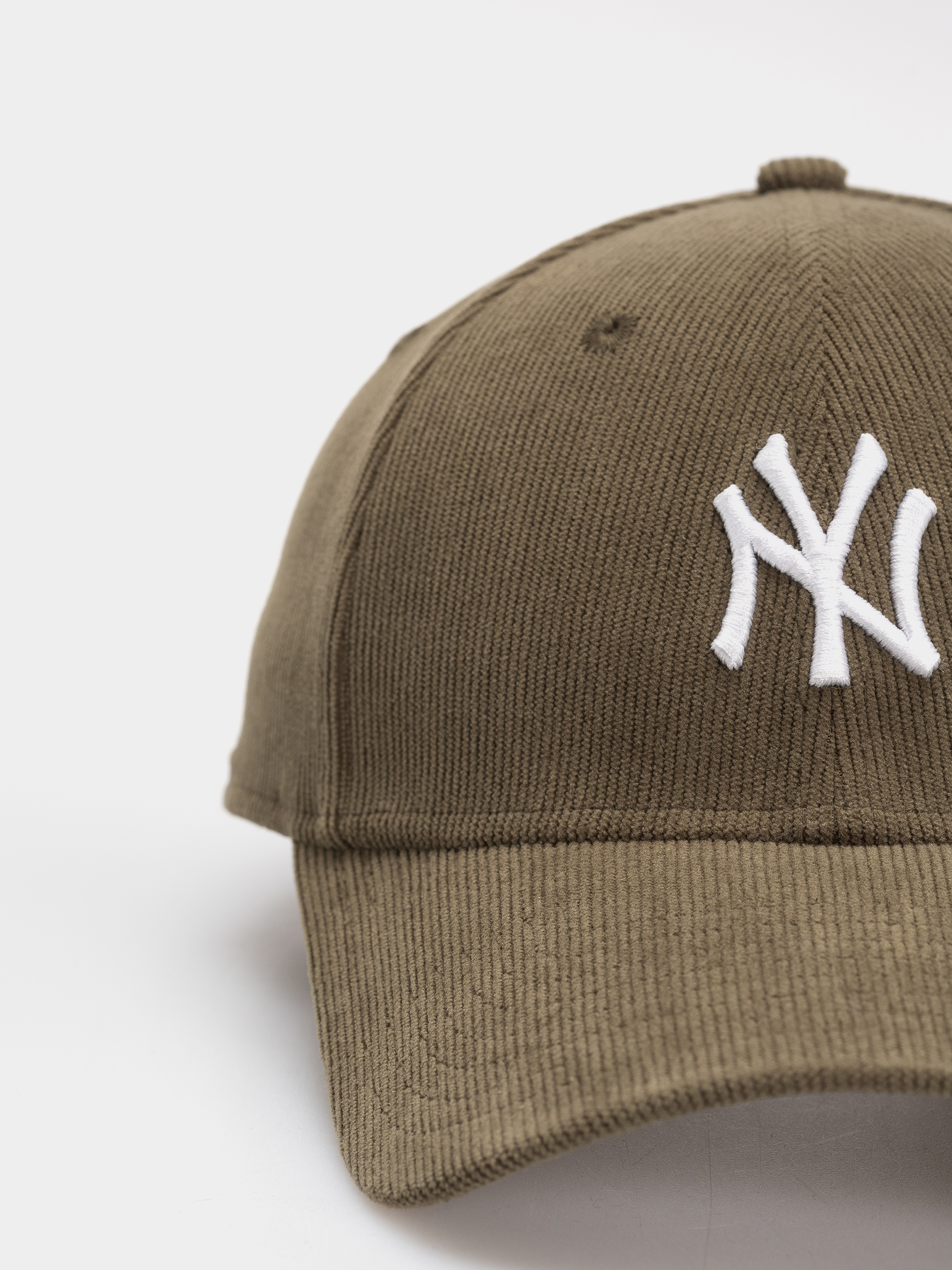 Șapcă New Era Soft Cord 9Forty New York Yankees (olive)