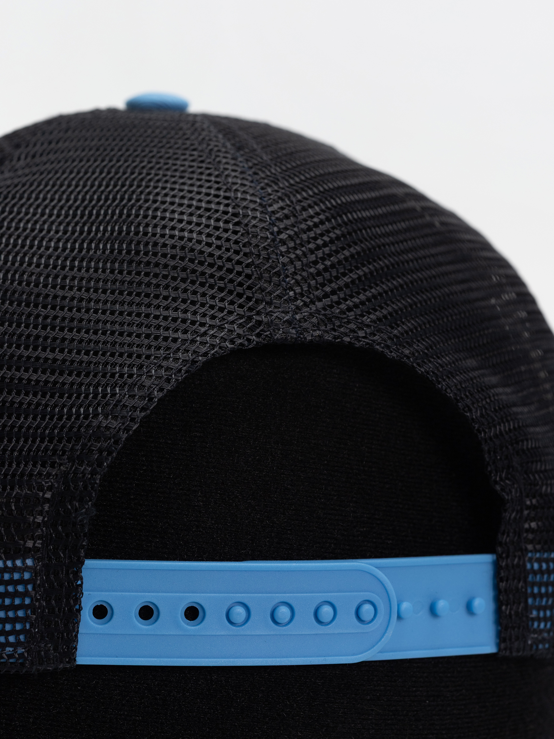 Șapcă New Era Location Patch Trucker (blue/white)