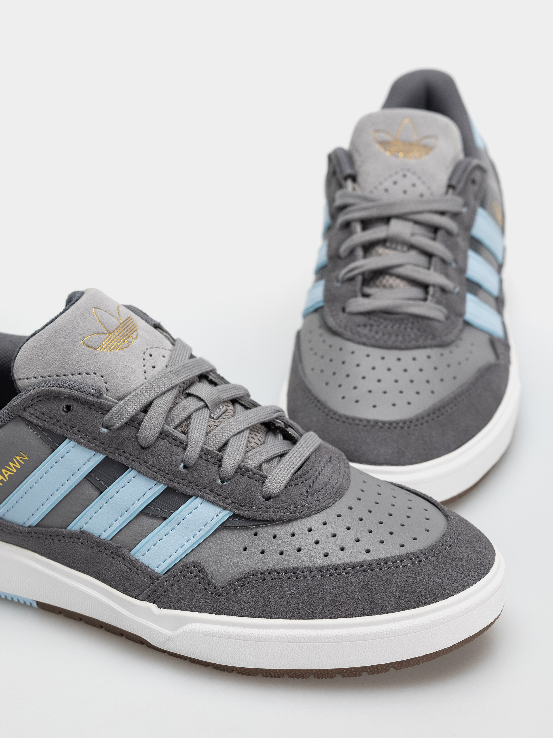 Pantofi adidas Tyshawn II (grefiv/clesky/ftwwht)