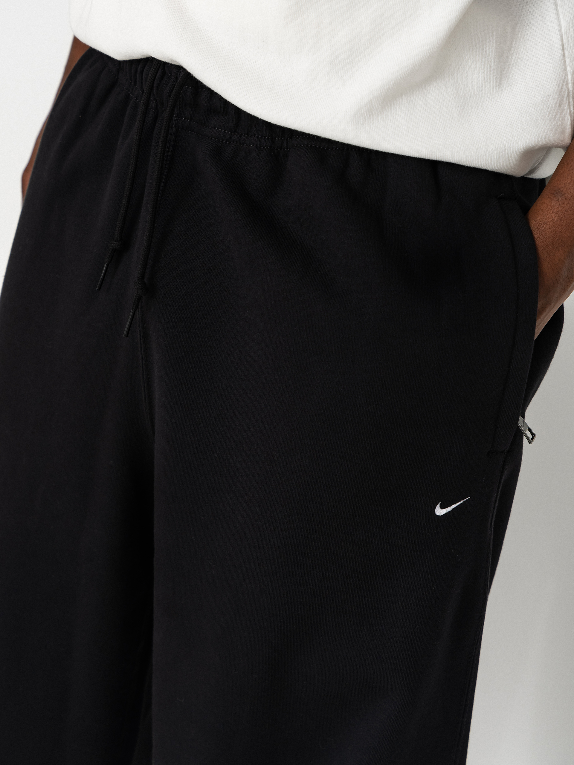 Pantaloni Nike SB Solo Swoosh (black/black/white)