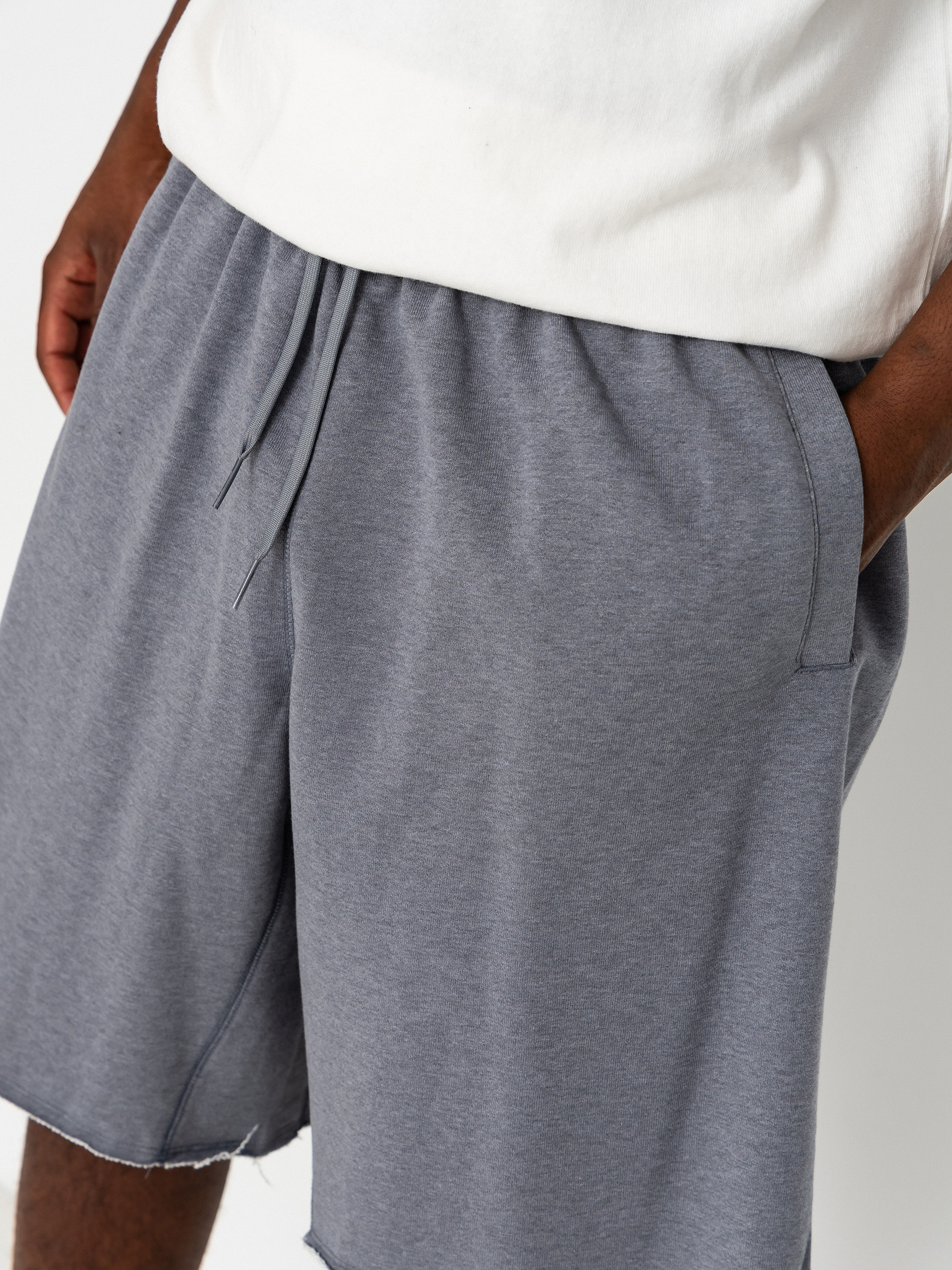 Pantaloni scurți Nike SB Gfx Flc (cool grey/htr/white)