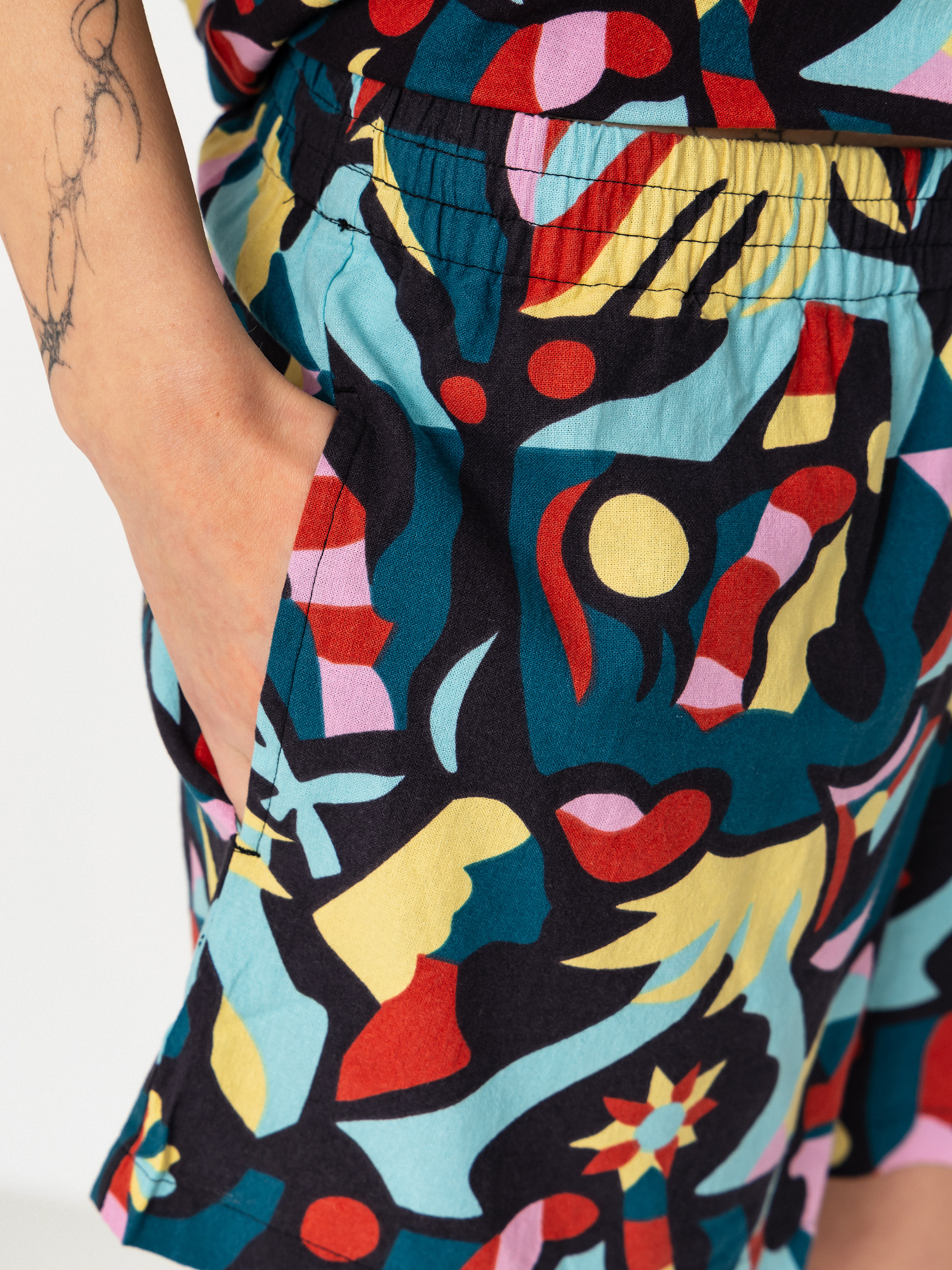 Pantaloni scurți Volcom Fa Bruno Lucas Wmn (multi)