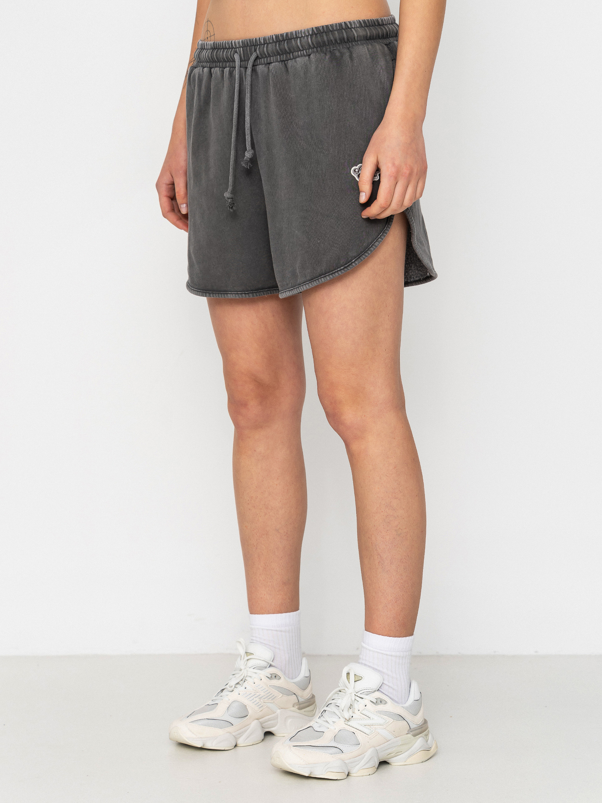 Pantaloni scurți Santa Cruz Groovy Stack Wmn (grey wash)