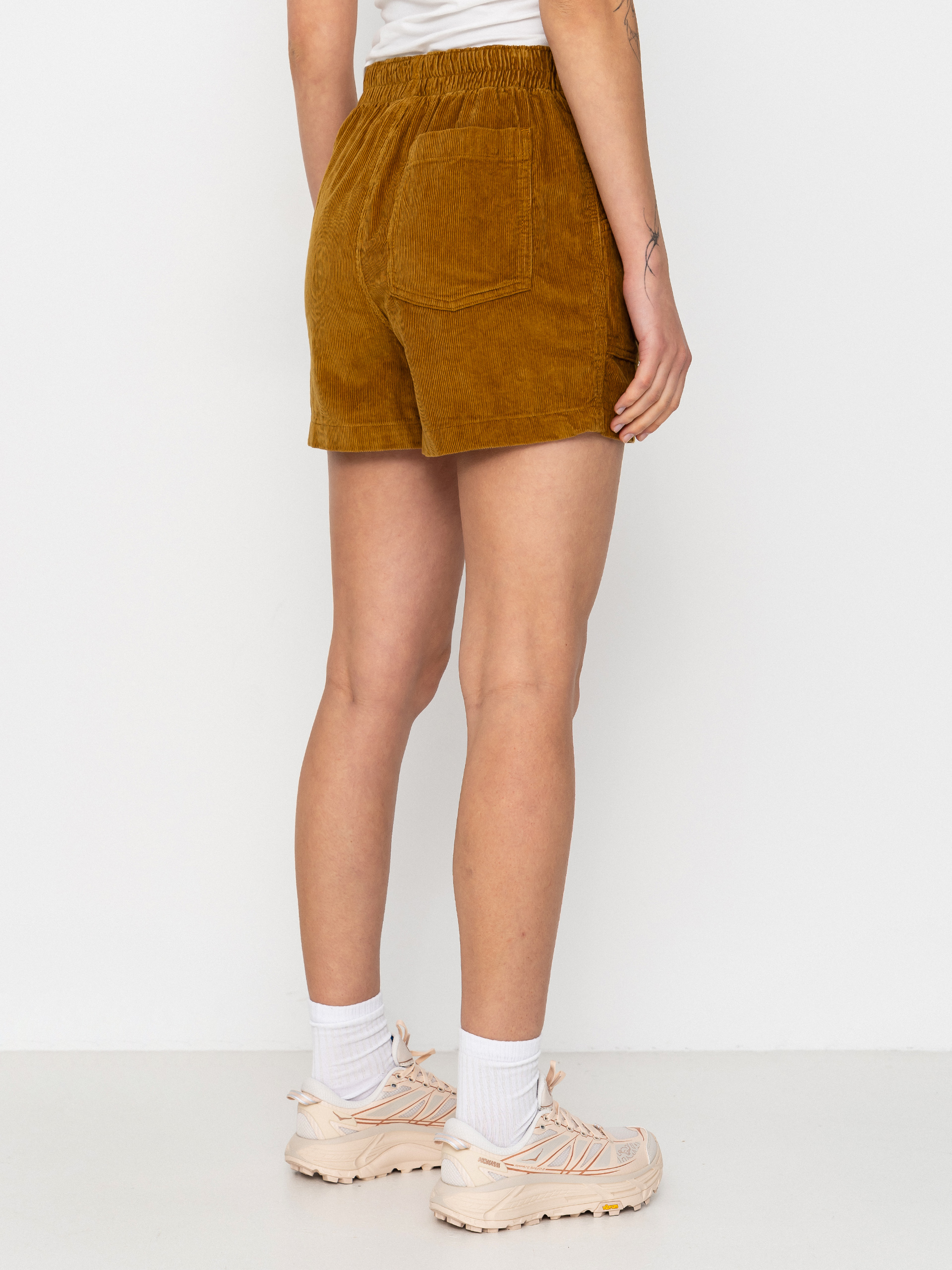 Pantaloni scurți Patagonia Retro Cord Wmn (bobcat brown)