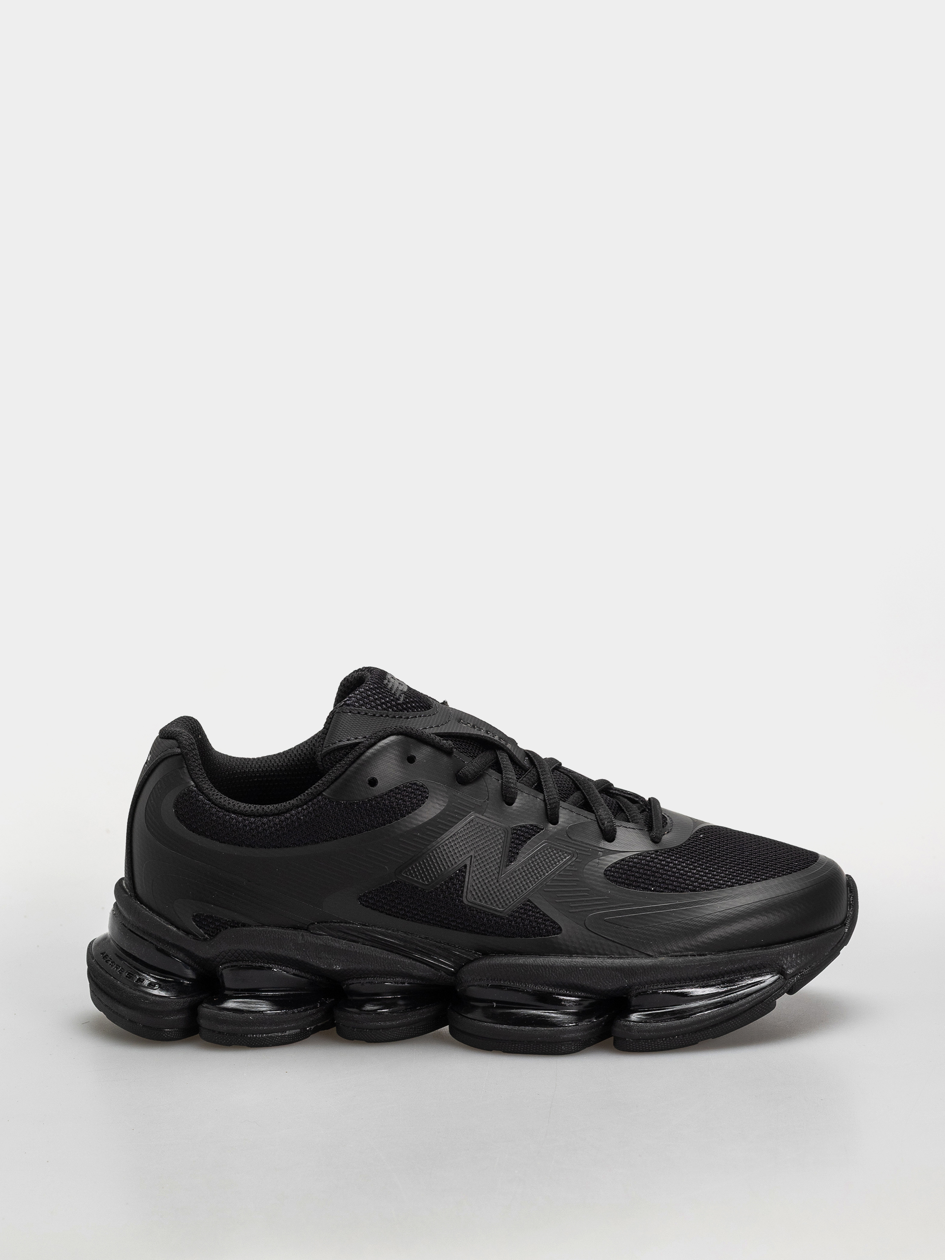 Pantofi New Balance 2000 (black/white)