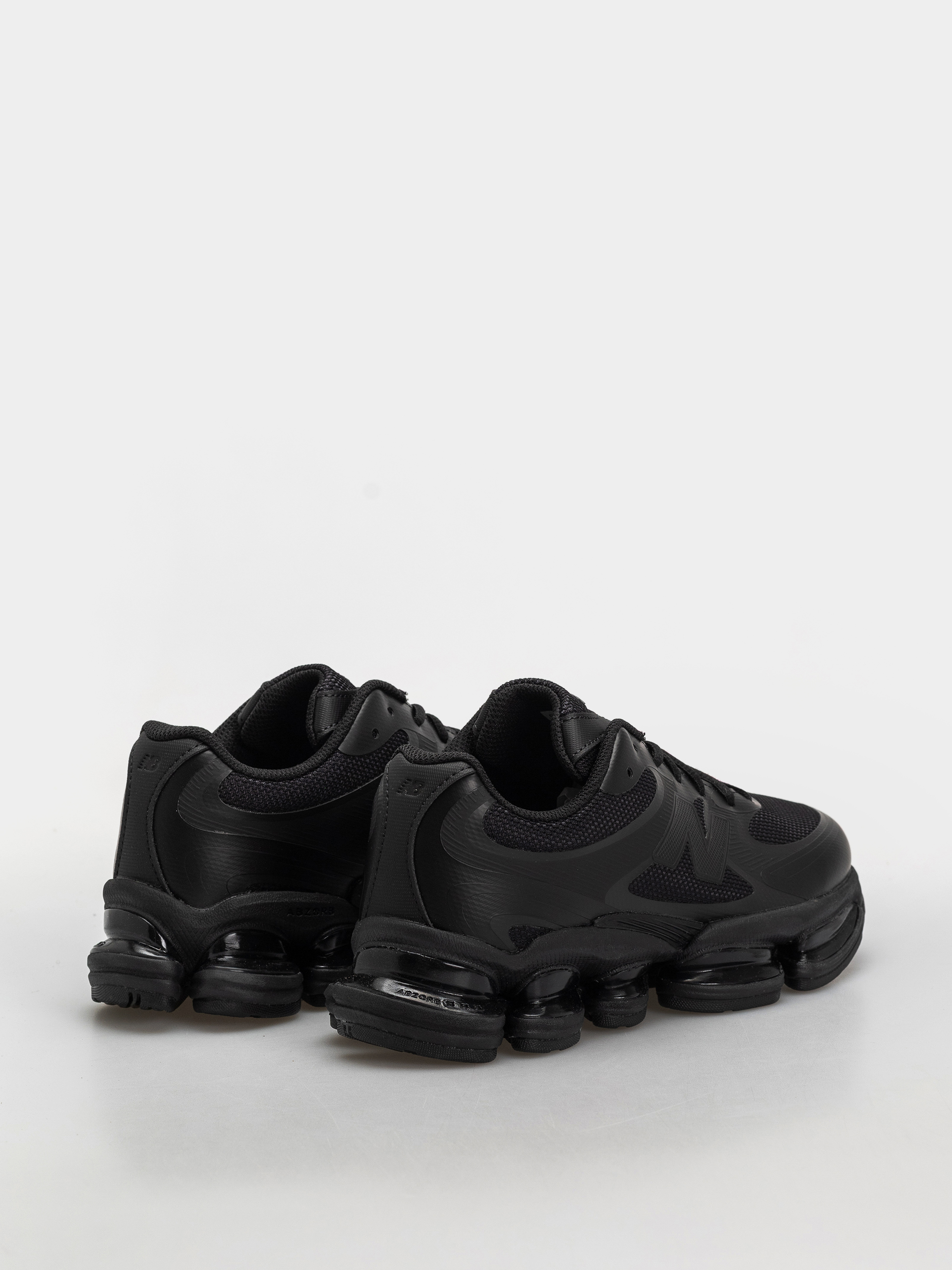 Pantofi New Balance 2000 (black/white)