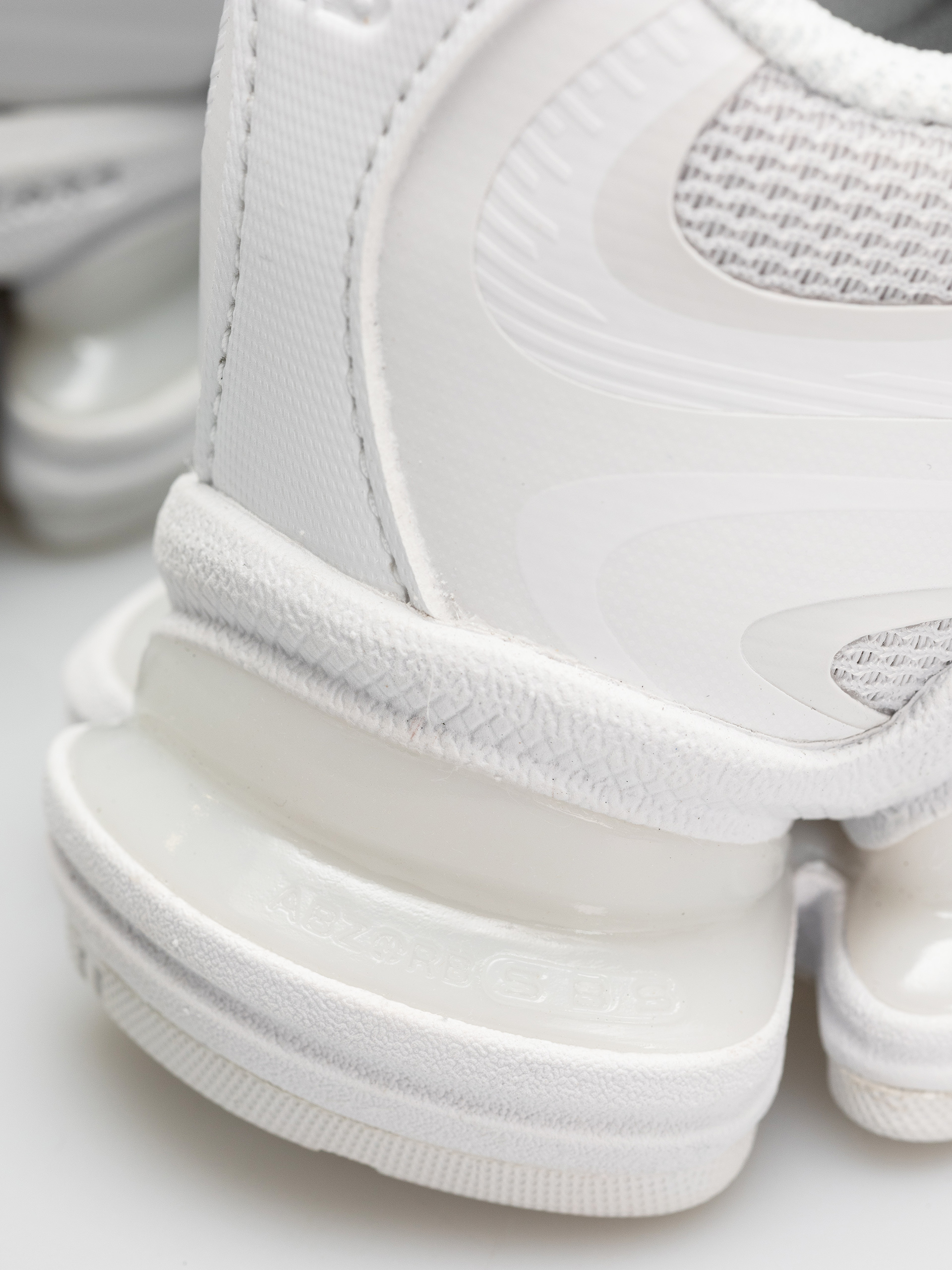 Pantofi New Balance 2000 (white/white/black)