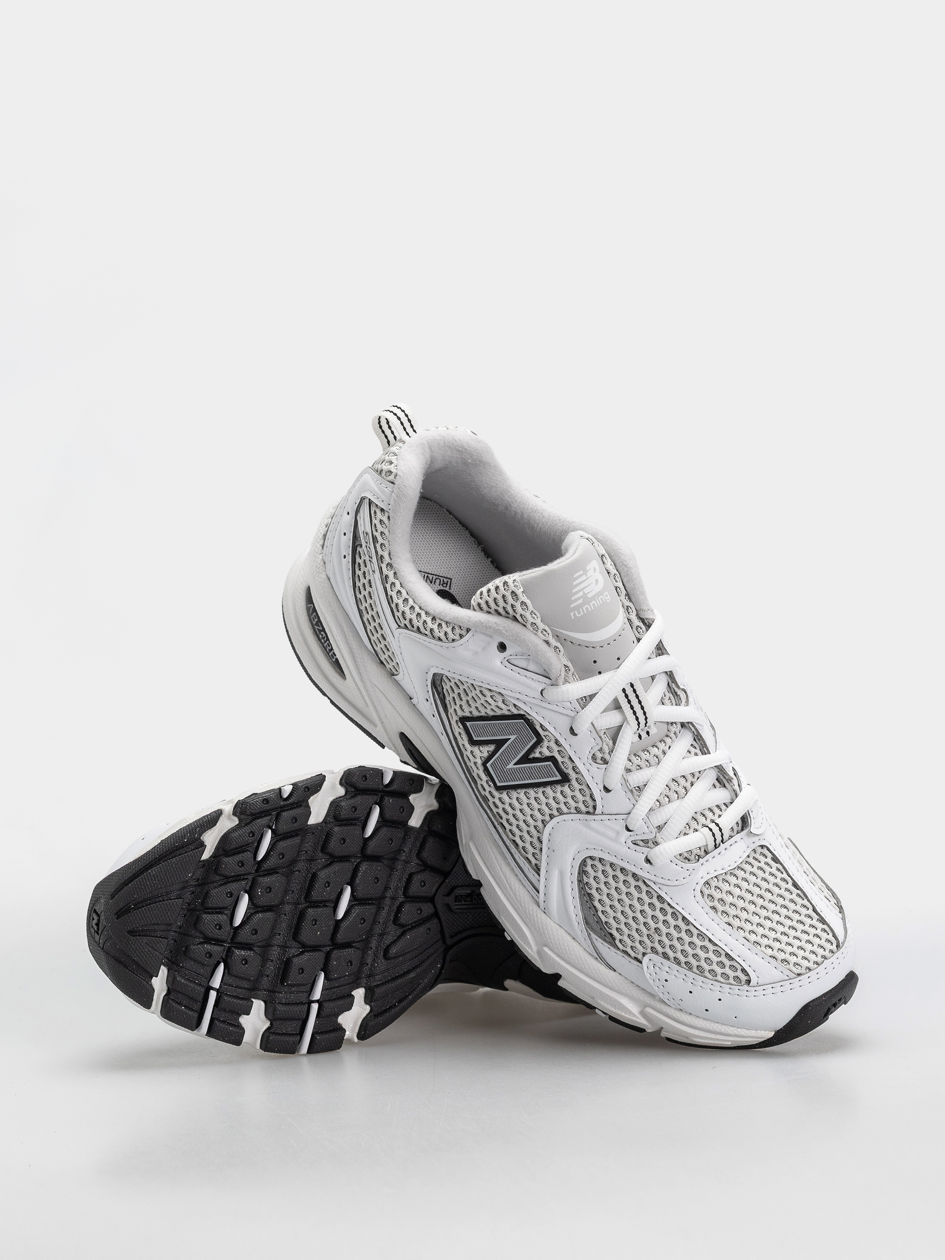 Pantofi New Balance 530 (white/silver metallic/black)