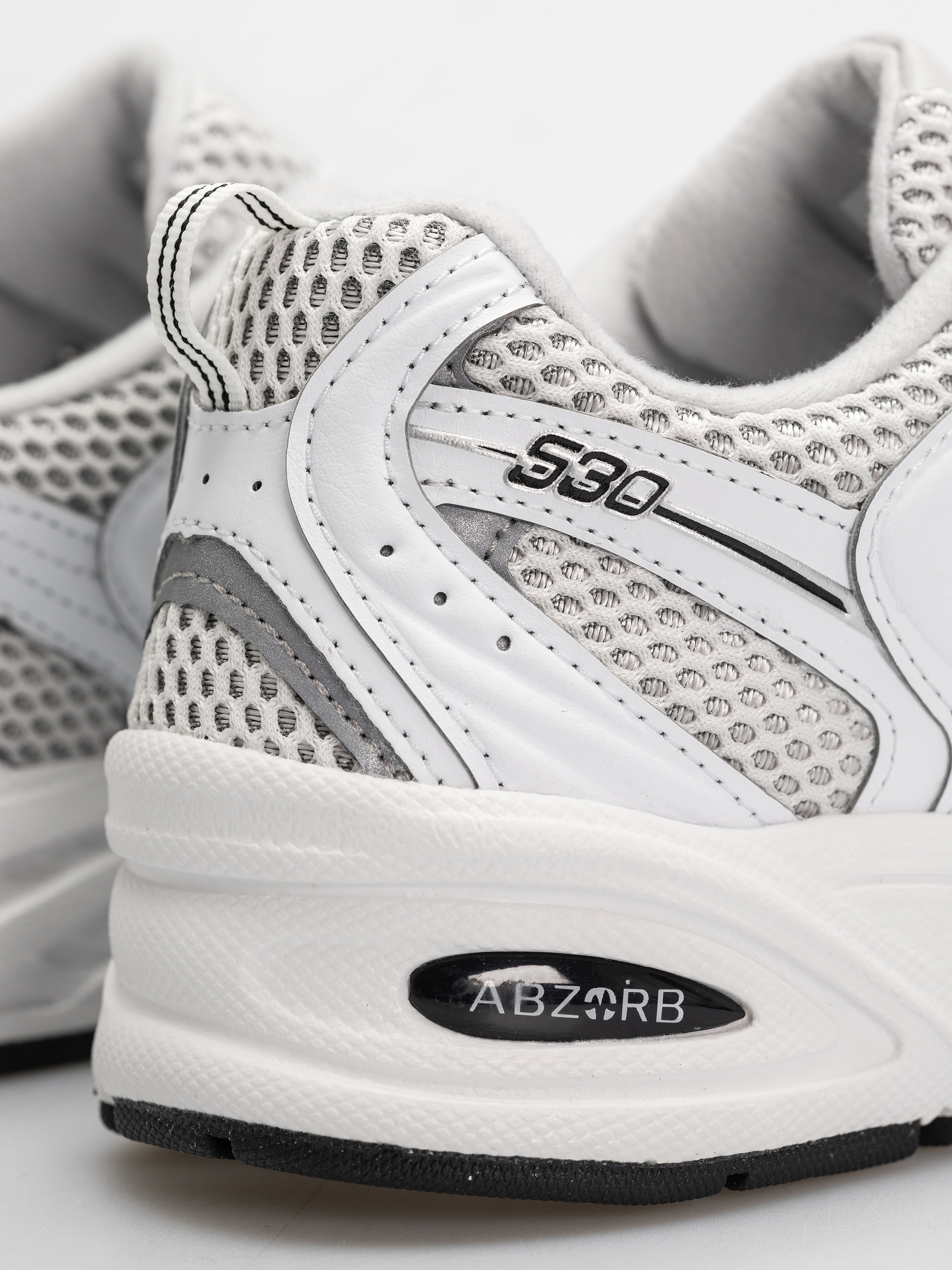 Pantofi New Balance 530 (white/silver metallic/black)