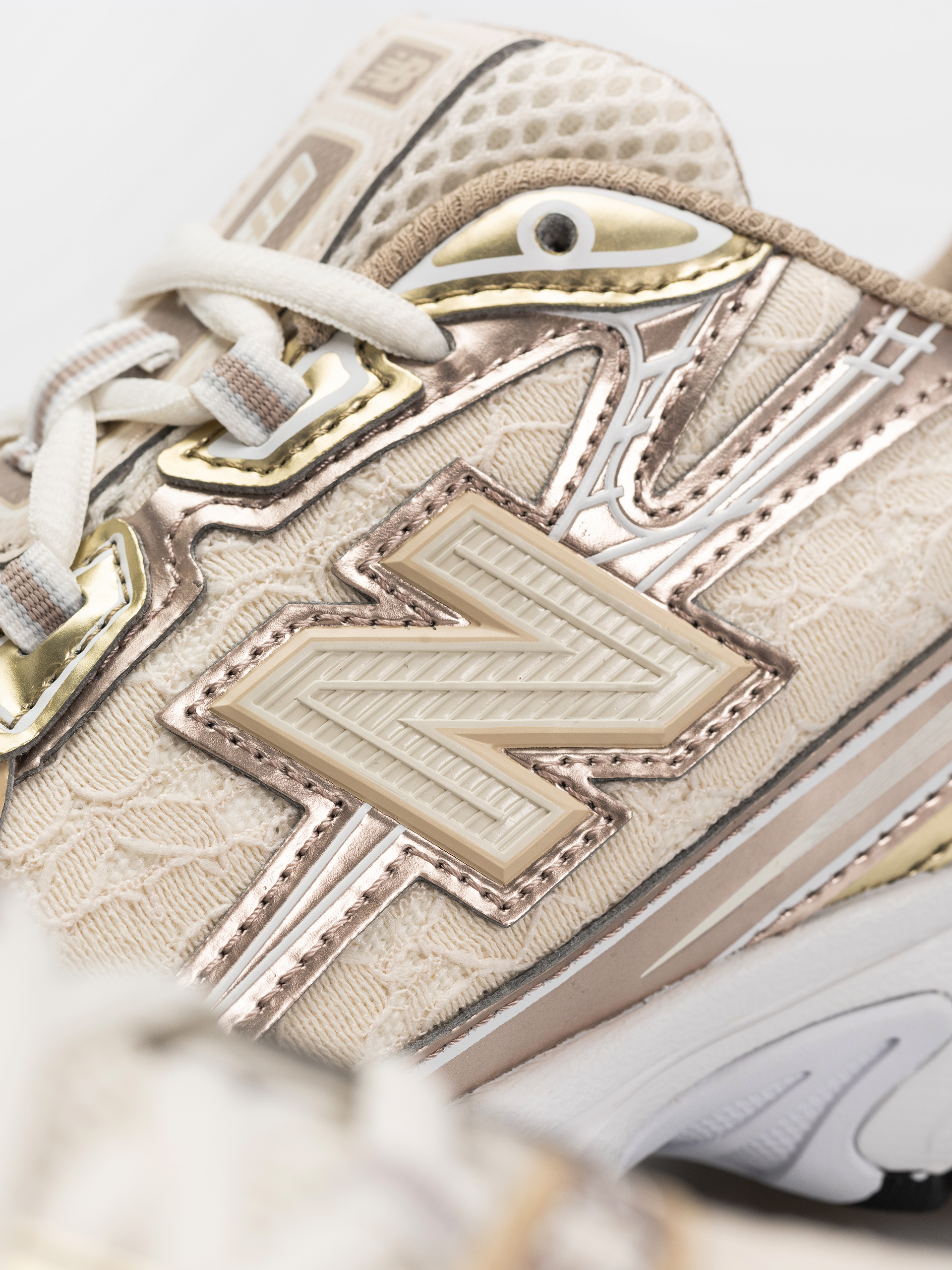 Pantofi New Balance 740 (sea salt/silver metallic)