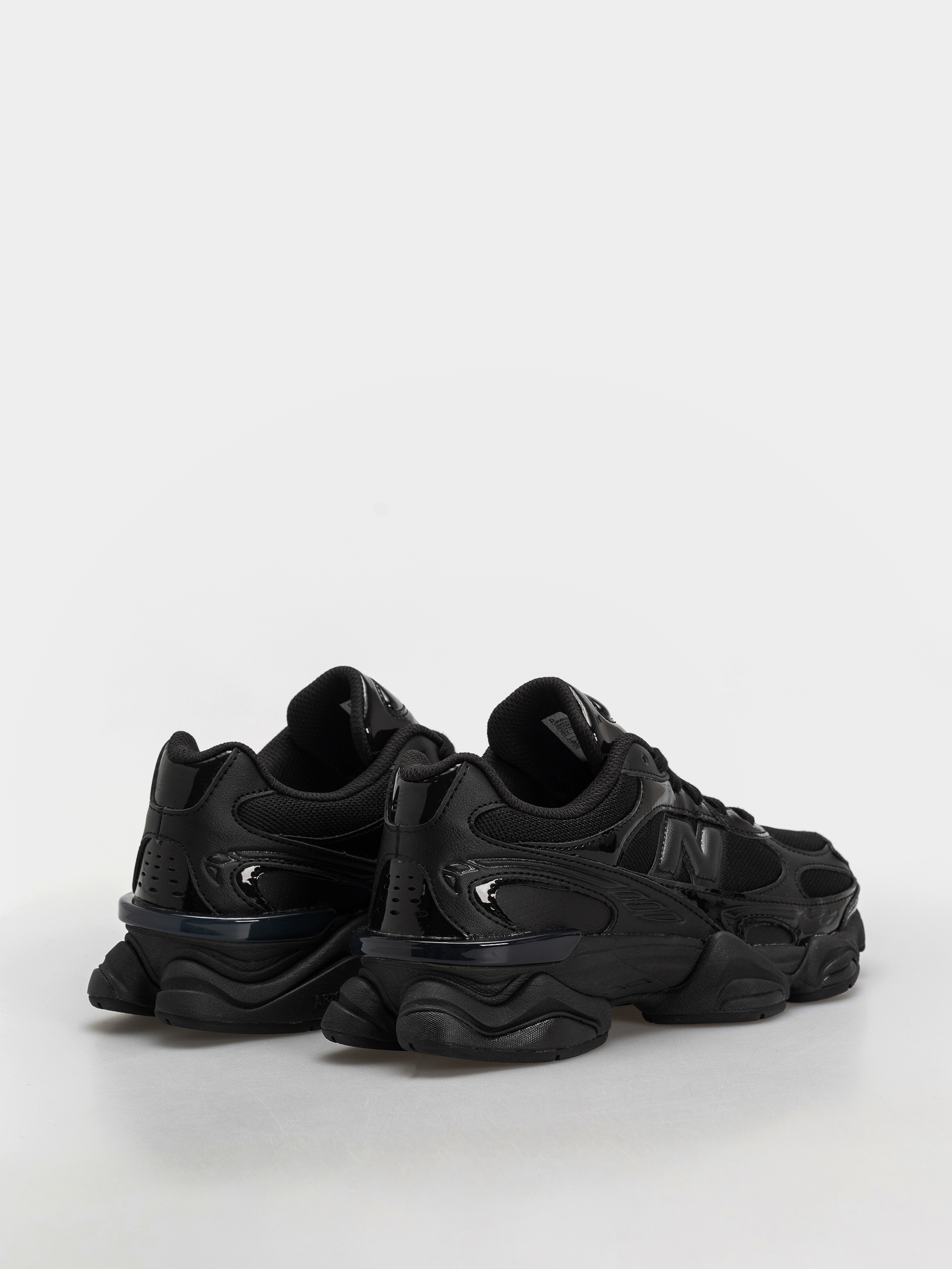 Pantofi New Balance 9060 (black/black)