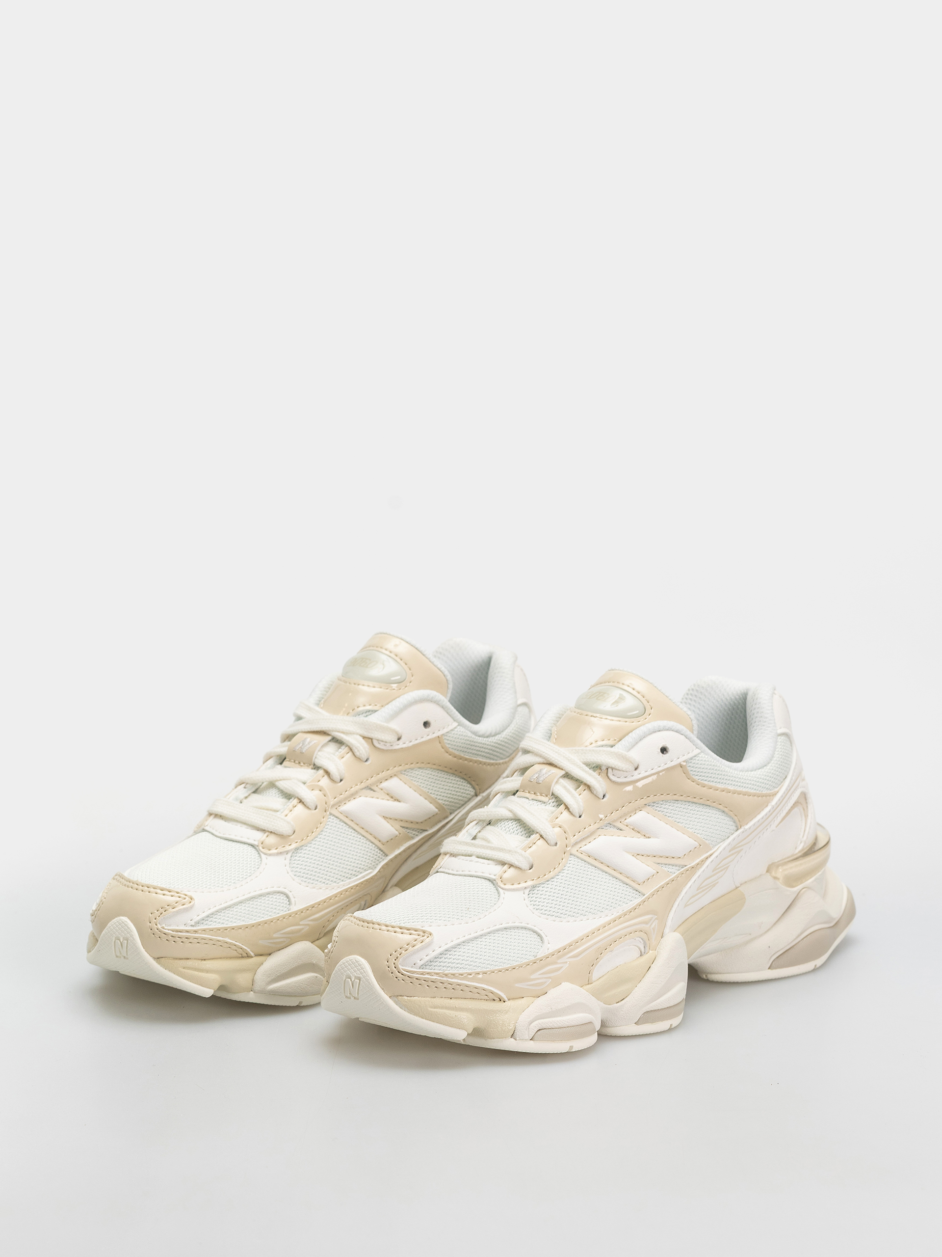 Pantofi New Balance 9060 (bone/sea salt)