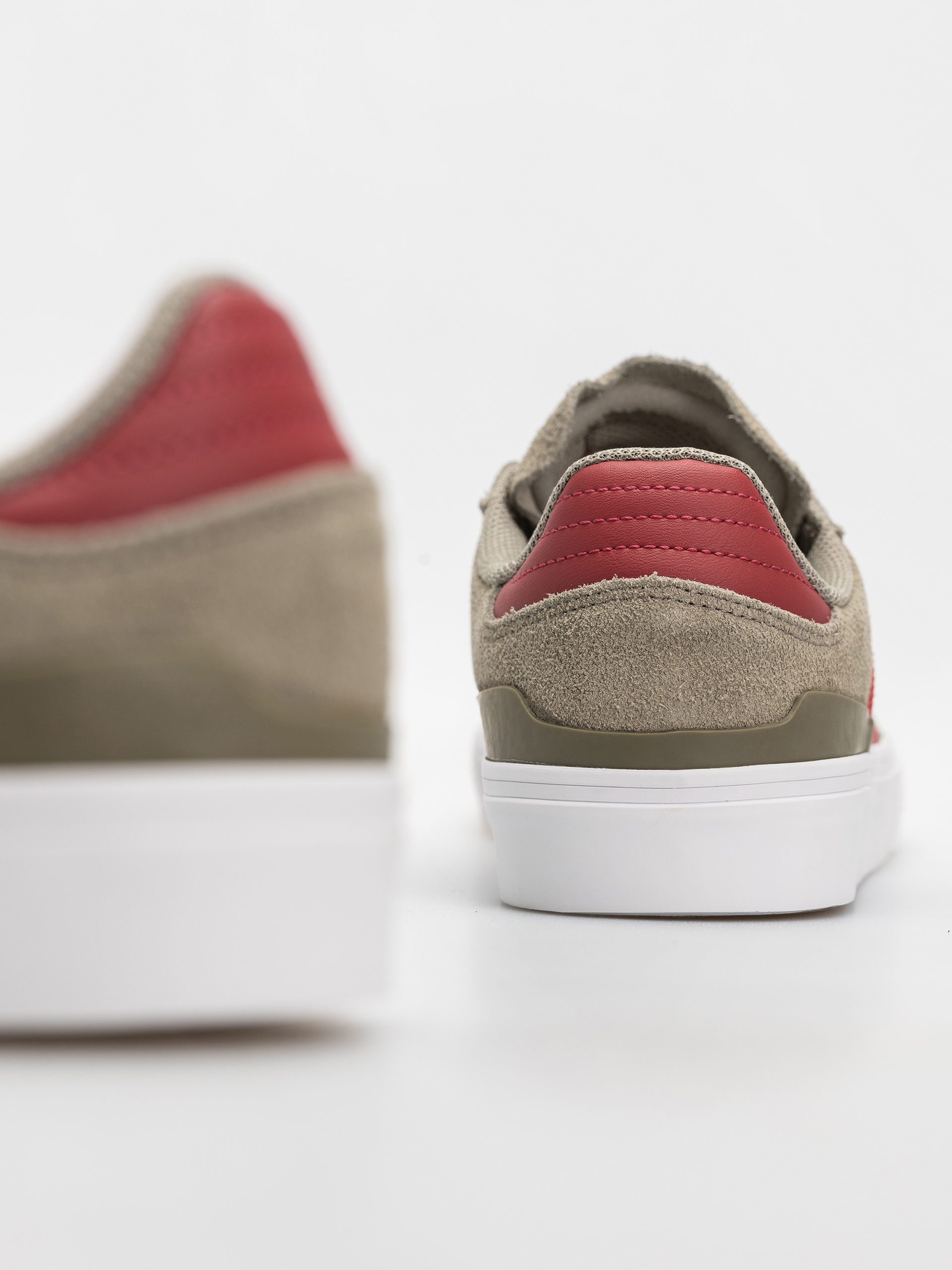 Pantofi adidas Busenitz Vulc II (silpeb/tmvire/ftwwht)