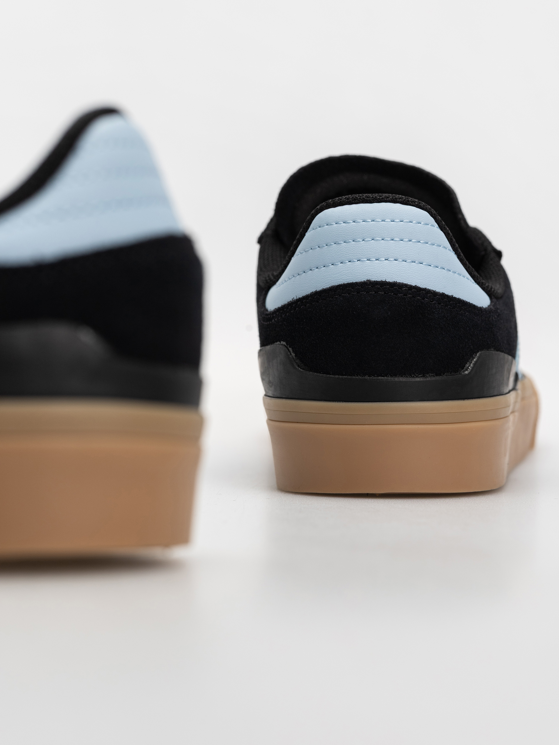 Pantofi adidas Busenitz Vulc II (cblack/clesky/gum4)