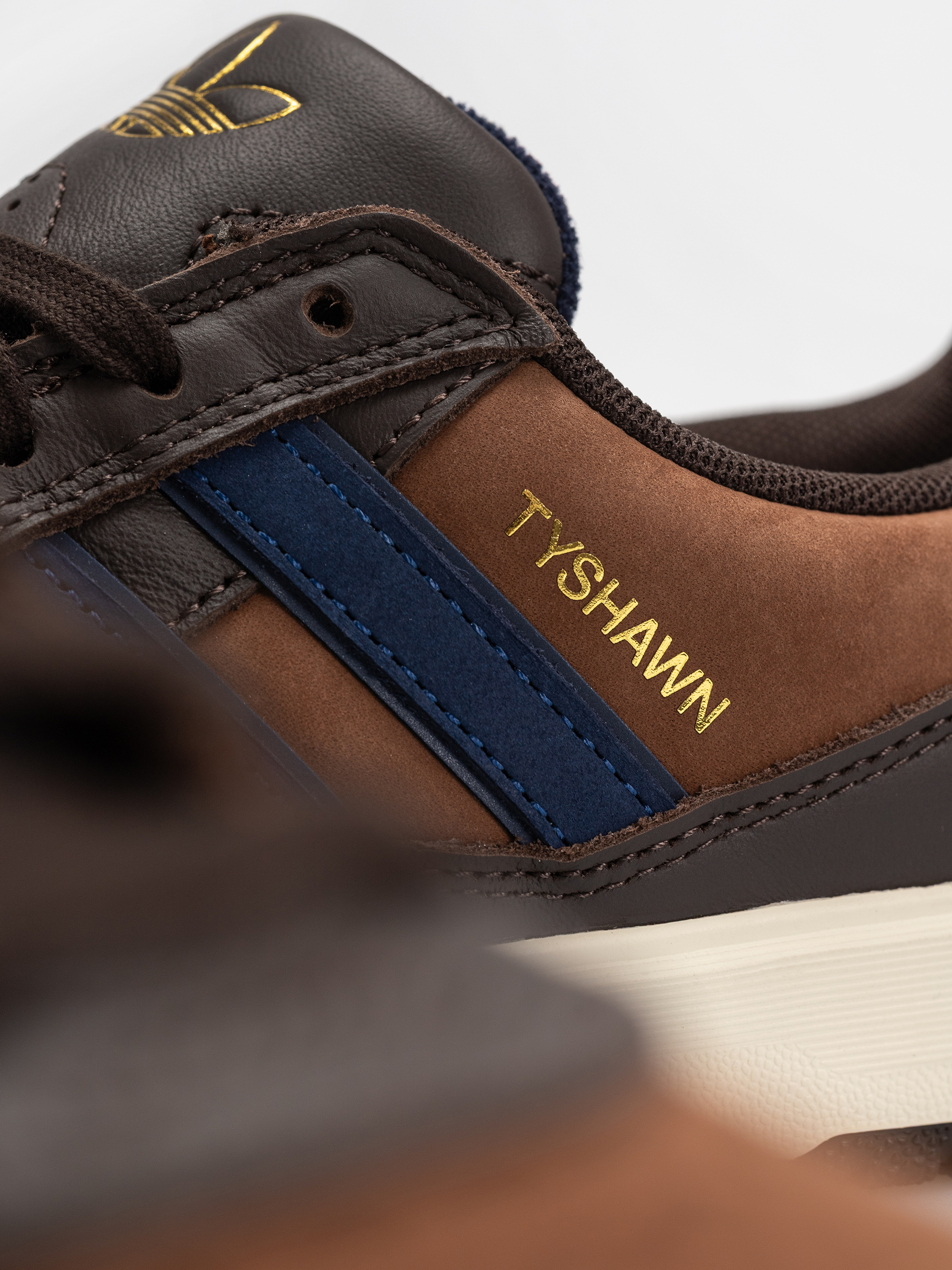 Pantofi adidas Tyshawn II (auco/dkblue/prebrn)