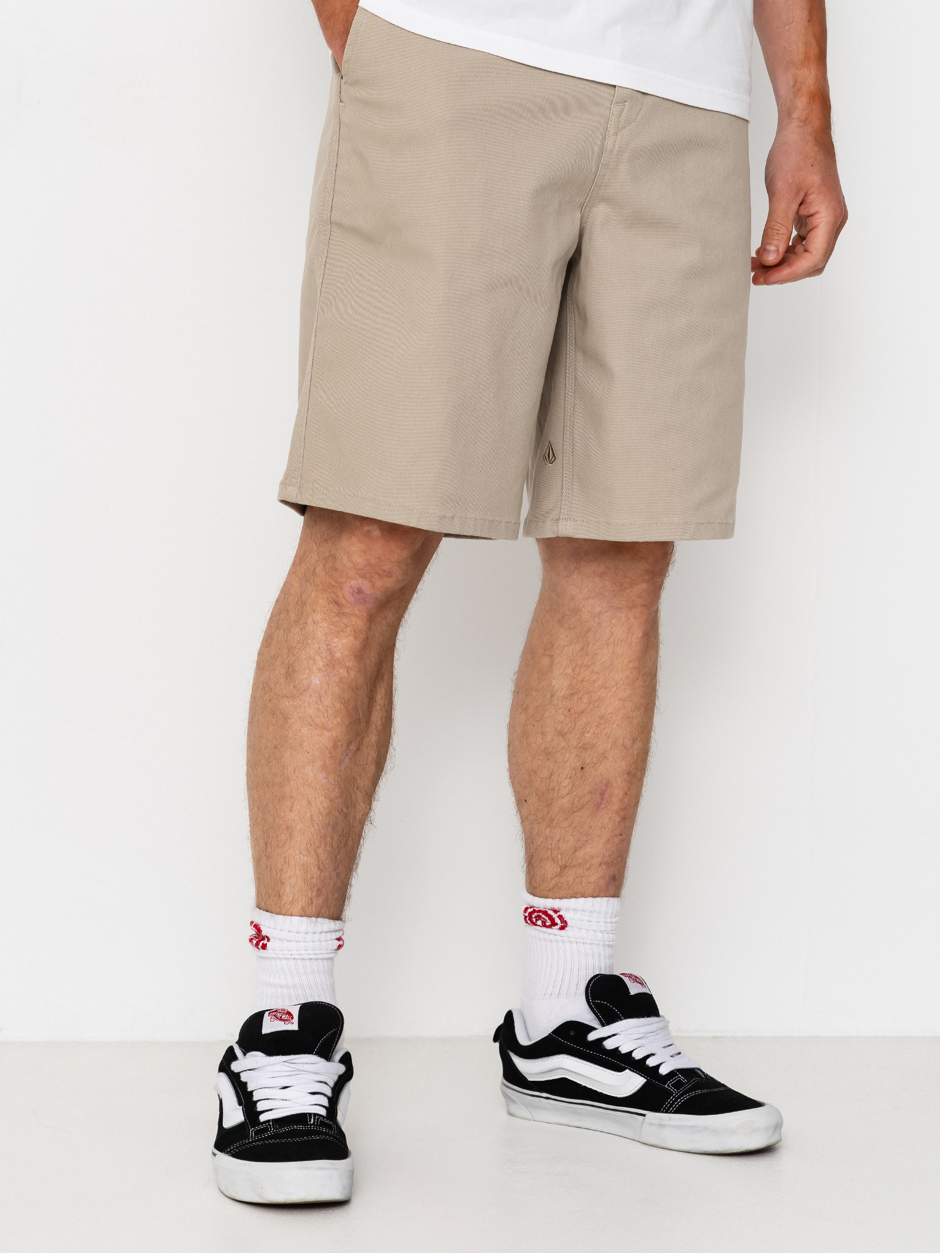 Pantaloni scurți Volcom Billow 22 (light khaki)