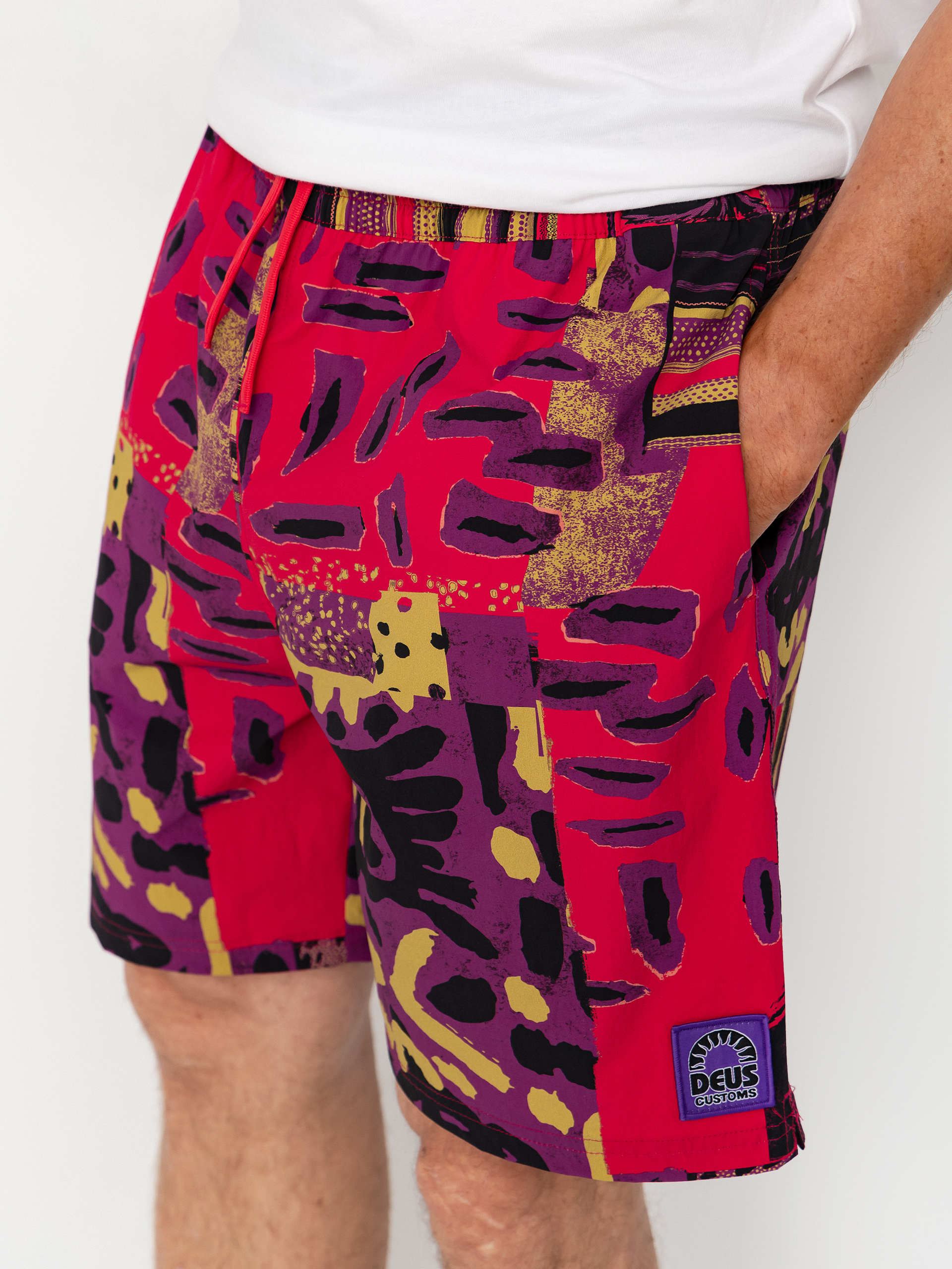 Pantaloni scurți Deus Ex Machina Freamon Swim (melon red)