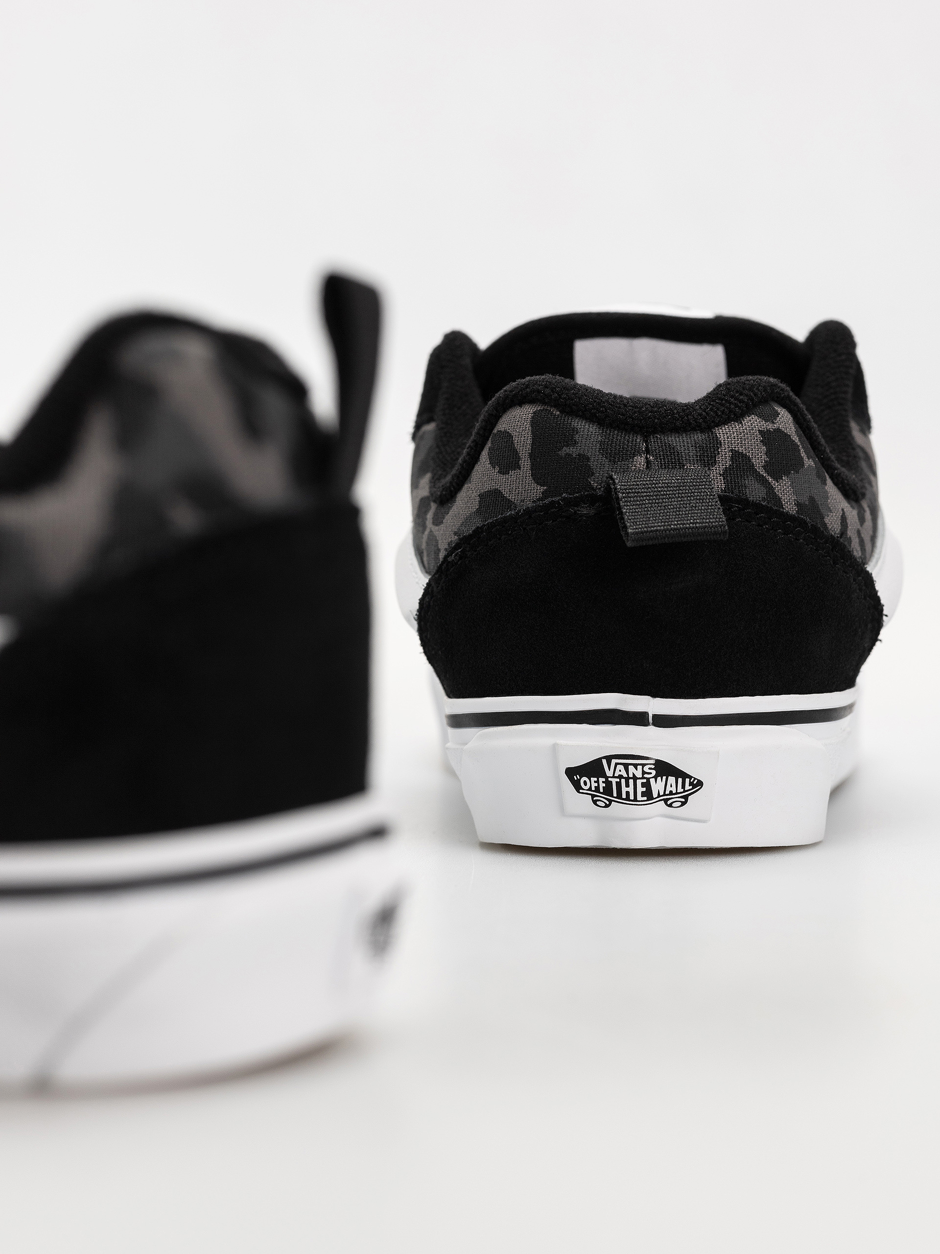Pantofi Vans Knu Skool (black)