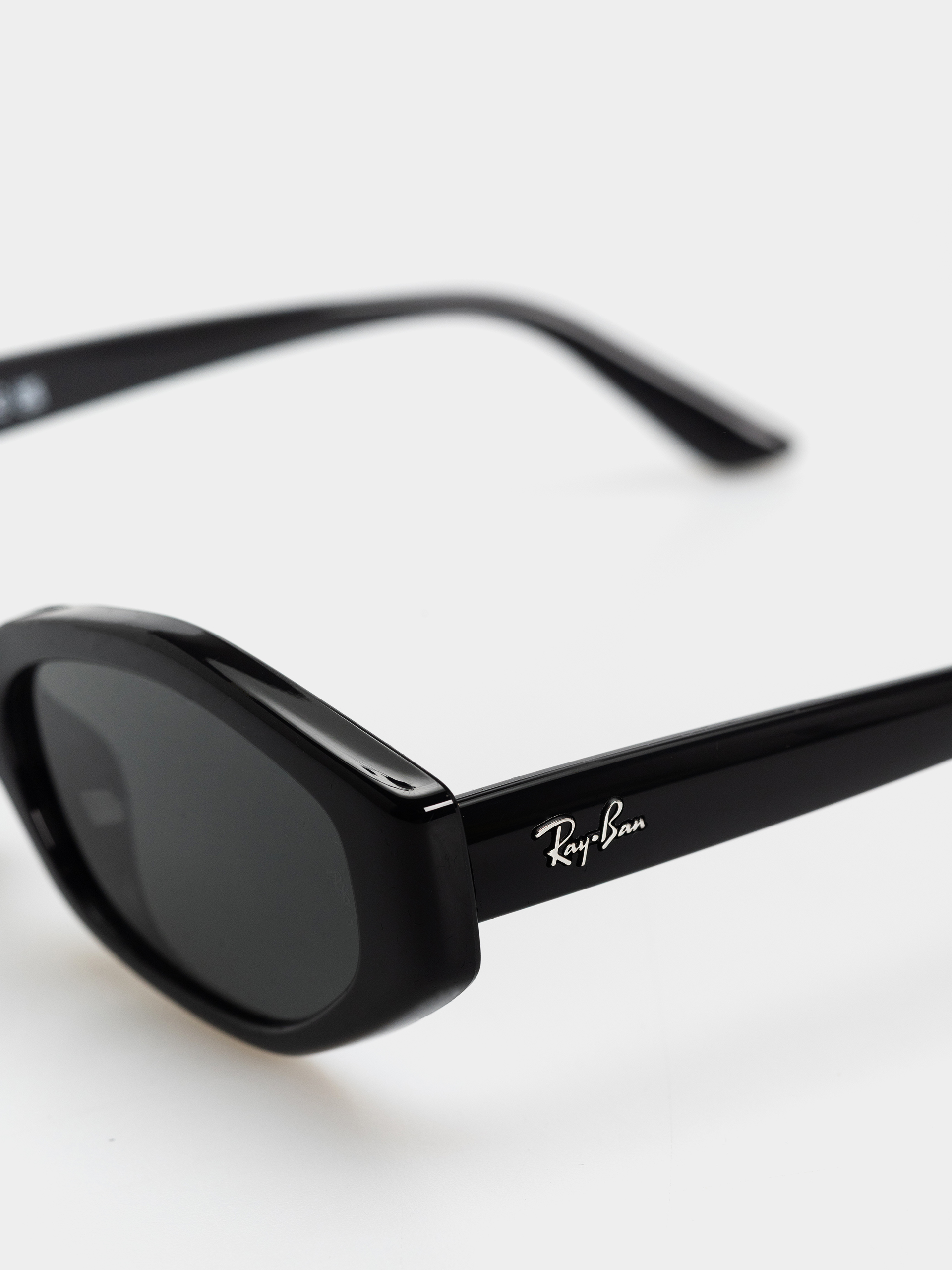 Ochelari de soare Ray-Ban Rb4473D (polerowany black/ciemnogrey)