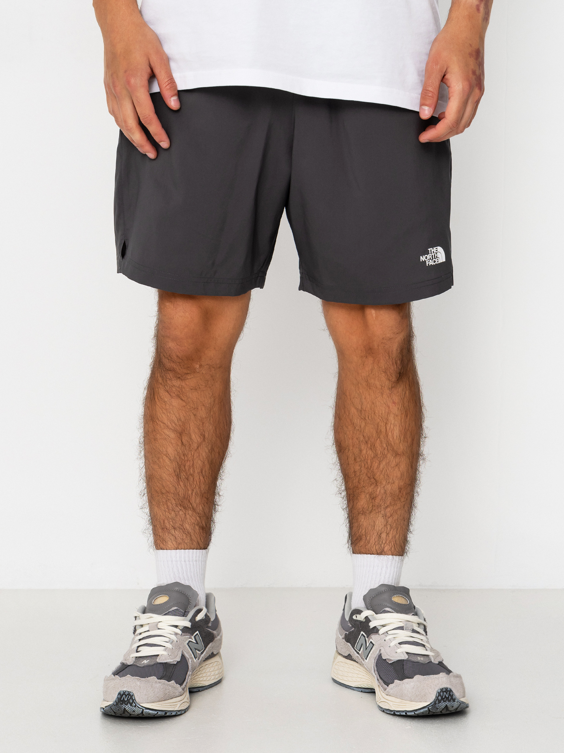 Pantaloni scuru021bi The North Face 24/7 Short (anthracite grey)