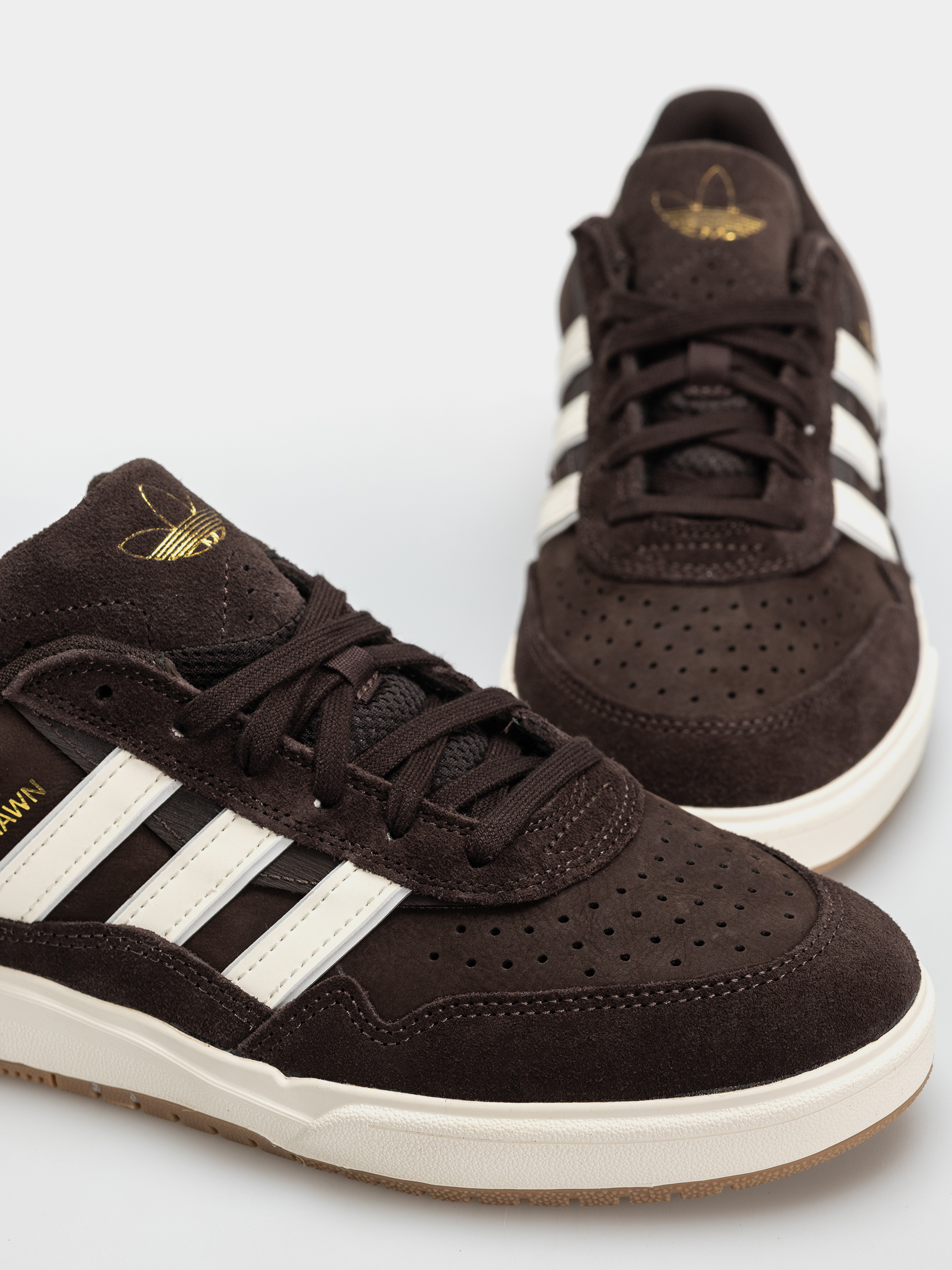 Pantofi adidas Tyshawn II (owhite/cwhite)