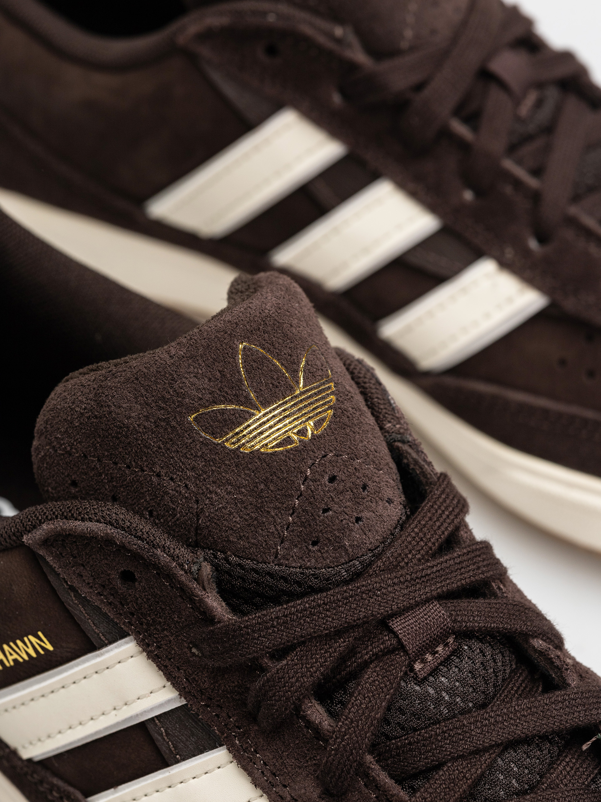 Pantofi adidas Tyshawn II (owhite/cwhite)