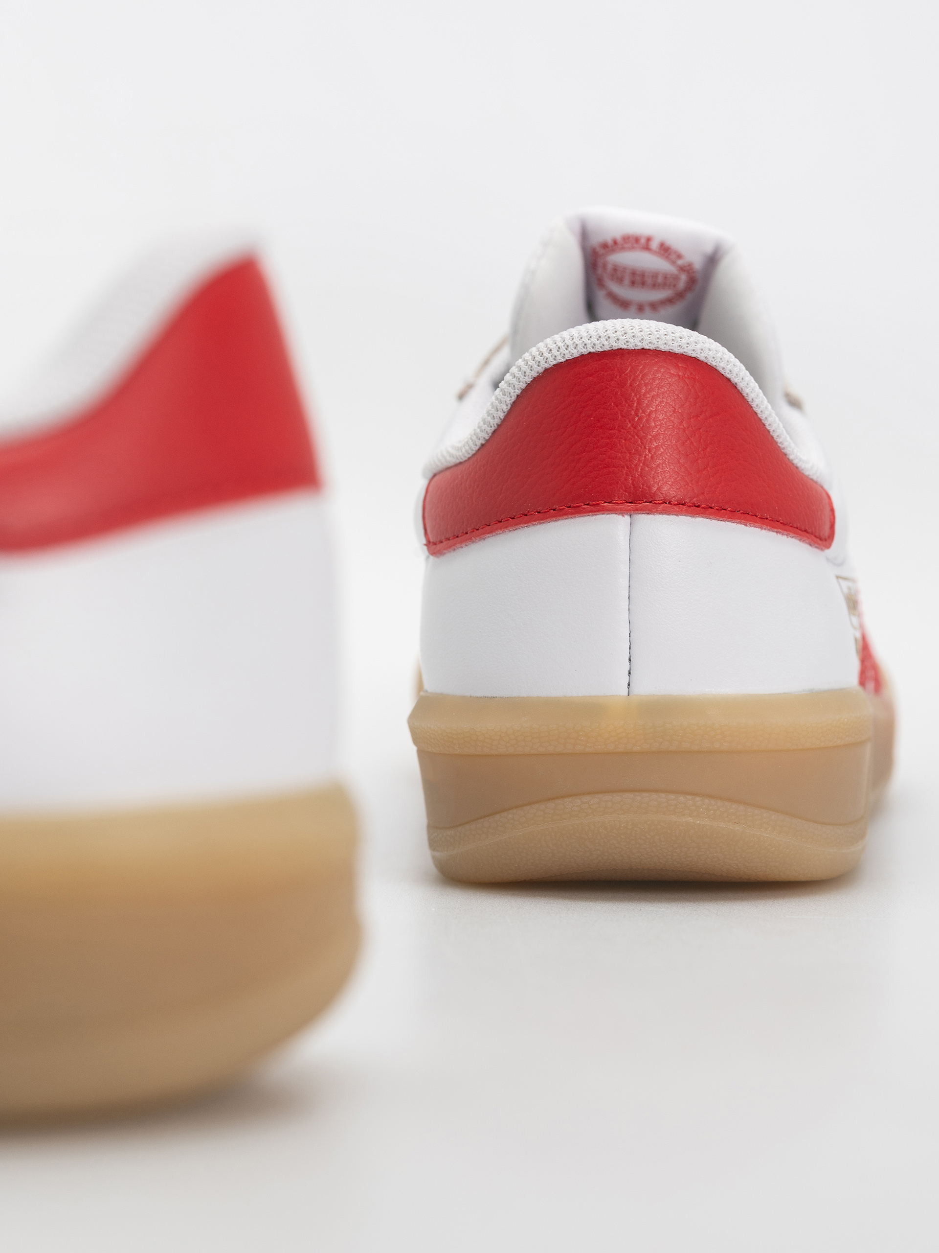 Pantofi adidas Glenburn (ftwwht/betsca/gum3)