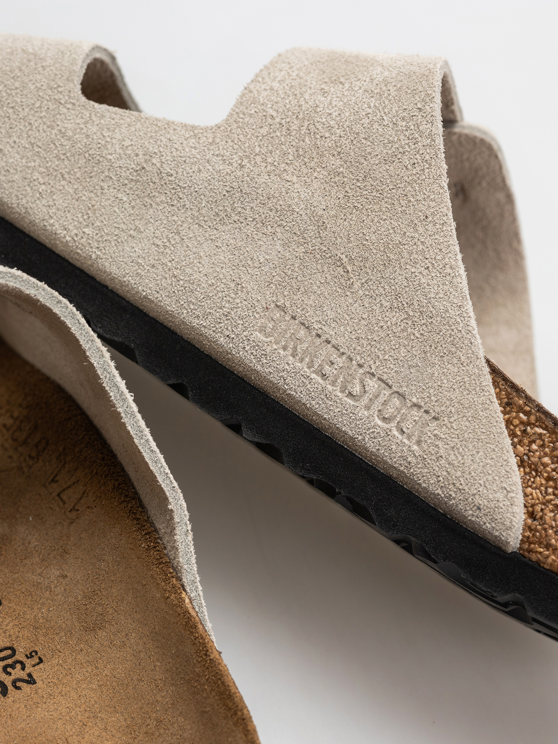 Șlapi Birkenstock Arizona Suede Leather Cushion Buckle Narrow Wmn (oyster)