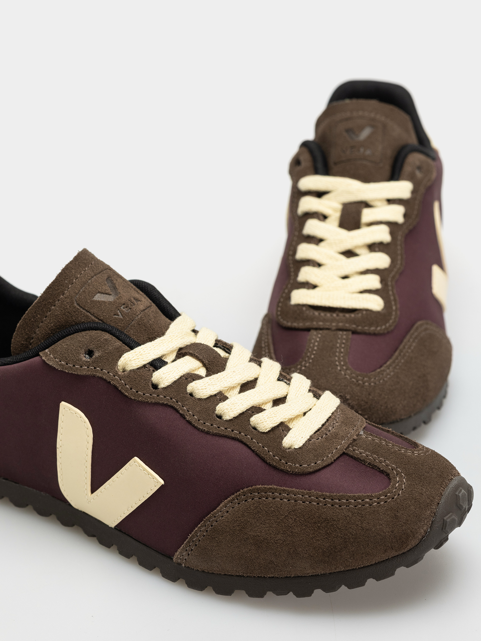 Pantofi Veja Gt Wmn (amarante butter)