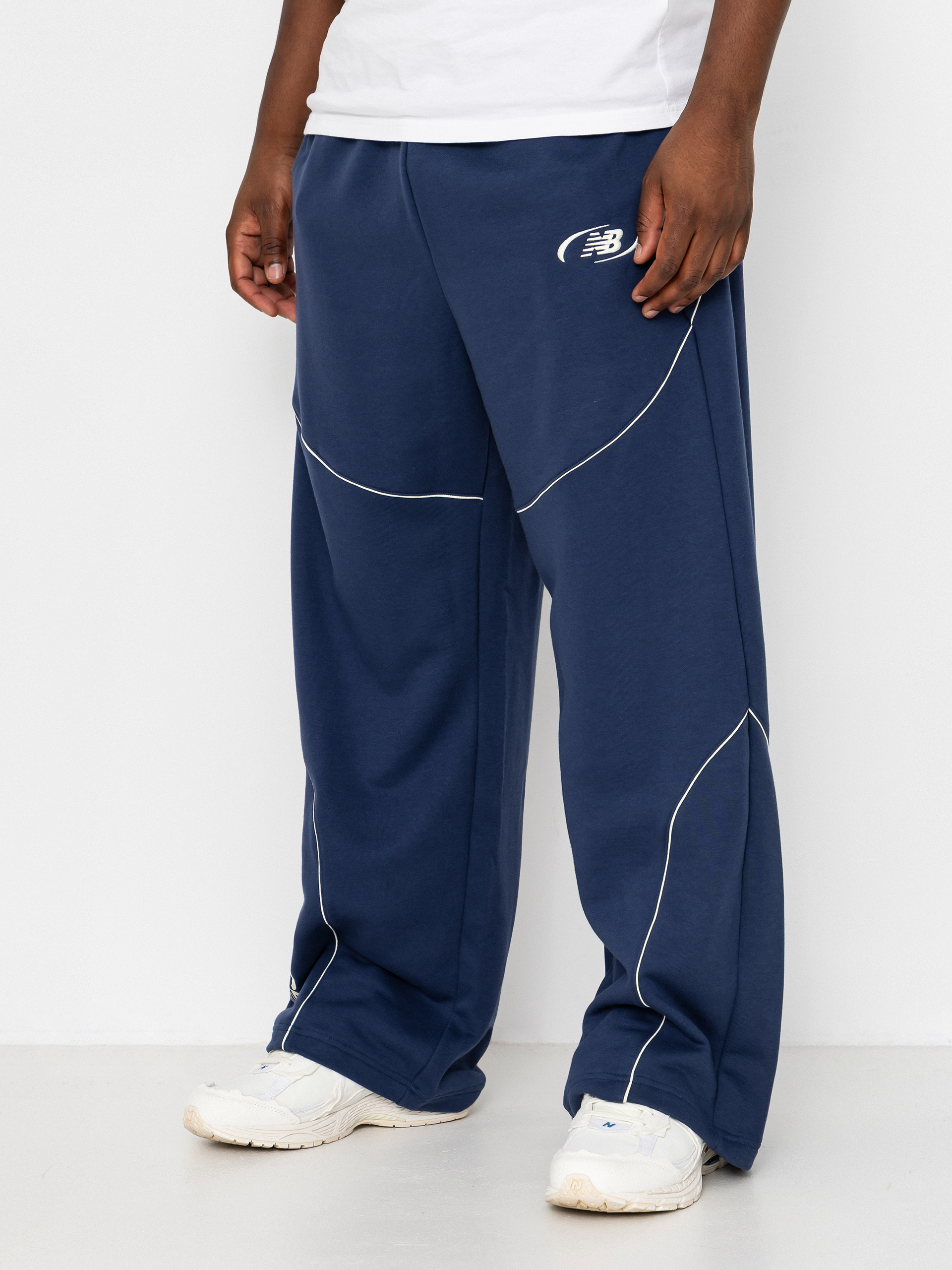 Pantaloni New Balance Trackside French Terry