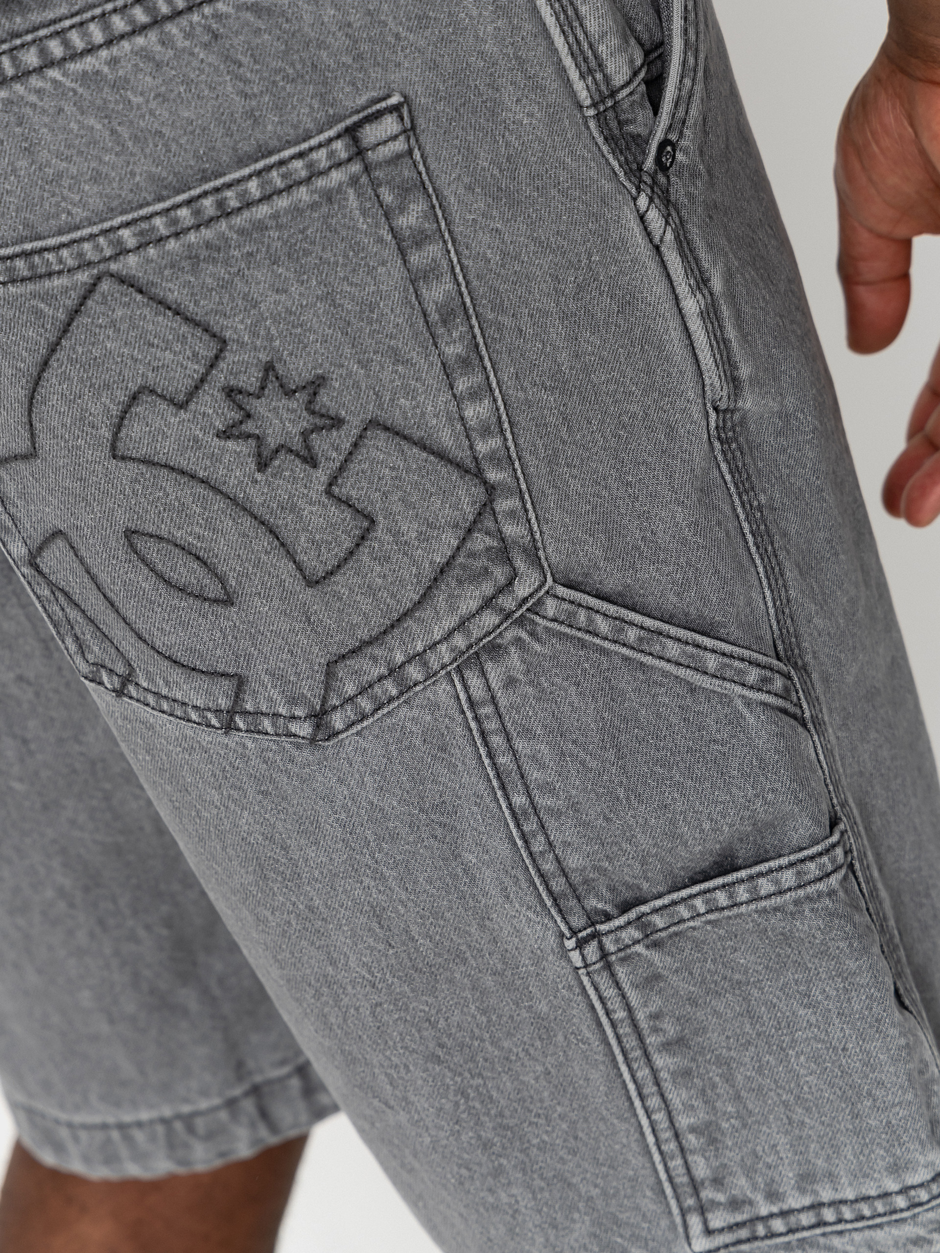 Pantaloni scurți DC Baggy Denim Carpenter (medium grey)