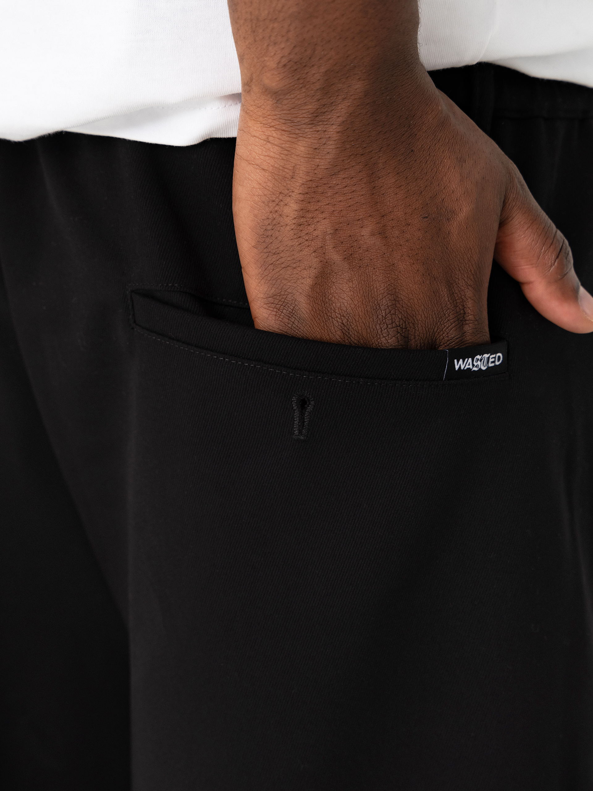 Pantaloni scurți Wasted Paris Pleated (black)
